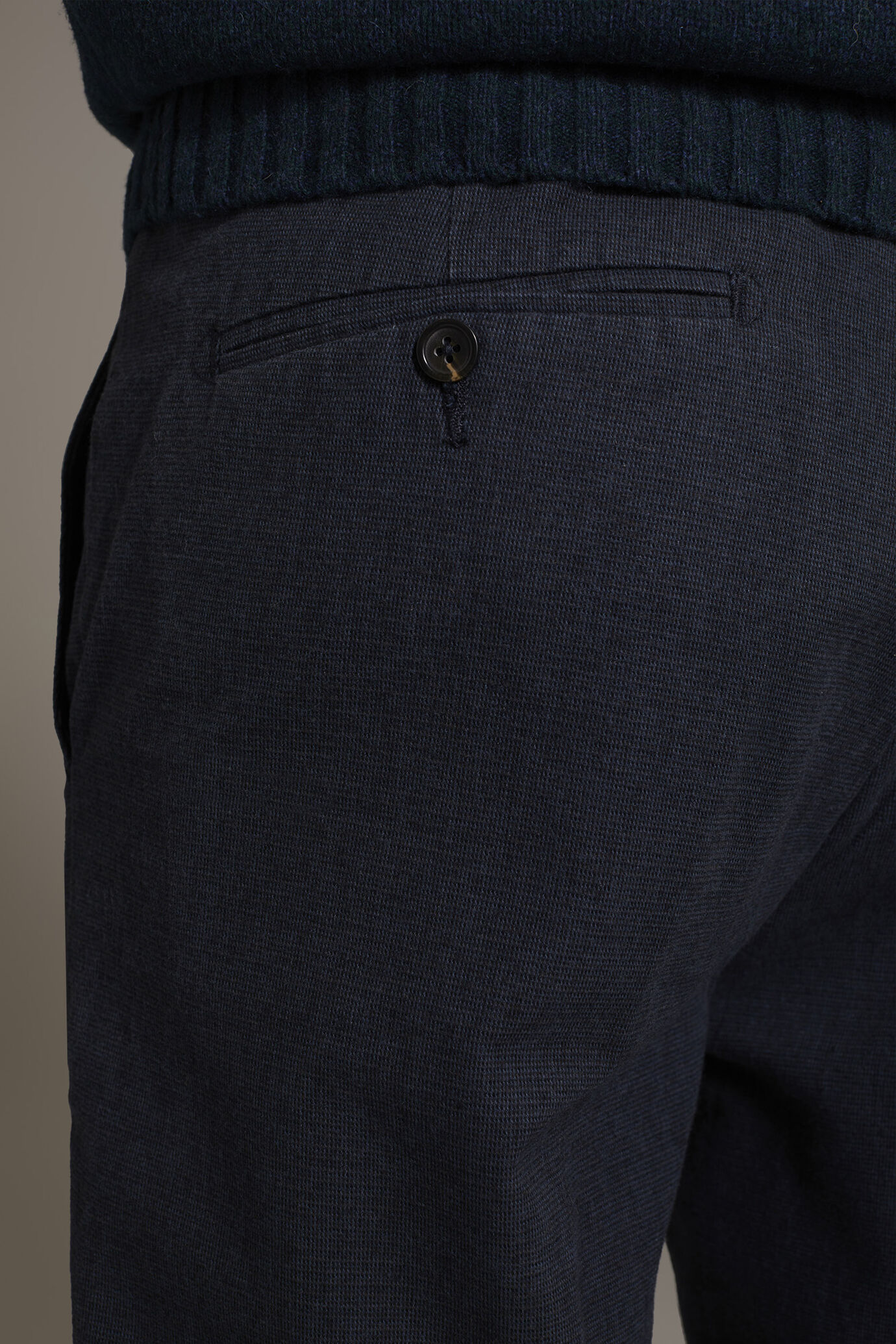 Regular fit chino trousers in pied de poule yarn-dyed fabric image number 4
