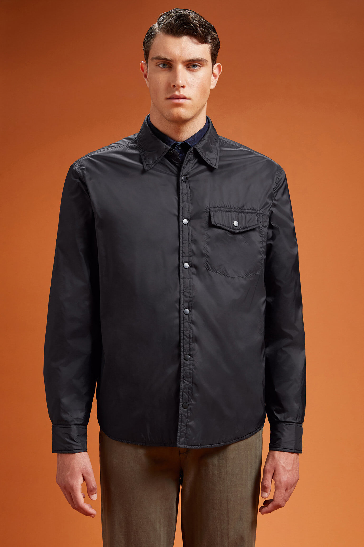 Veste technique pour homme en nylon légèrement rembourré coupe confort image number 0