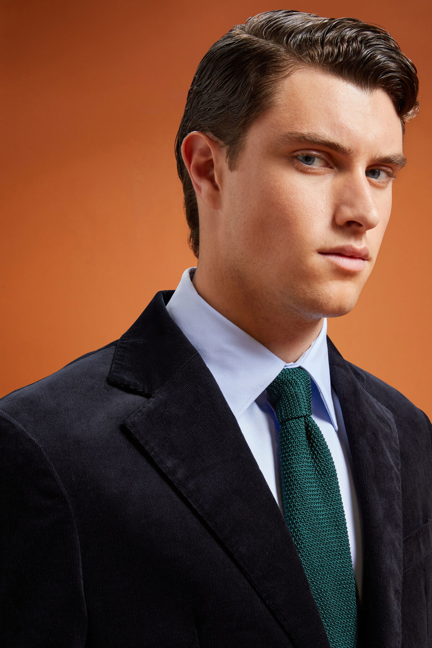 Cravatta uomo in maglia tinta unita