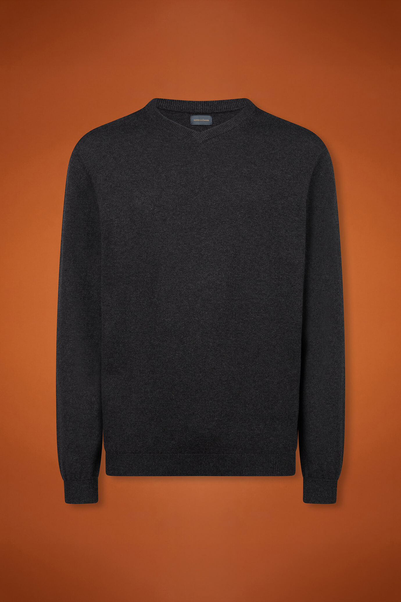 Herren-Pullover mit V-Ausschnitt aus Baumwolle in normaler Passform image number 4