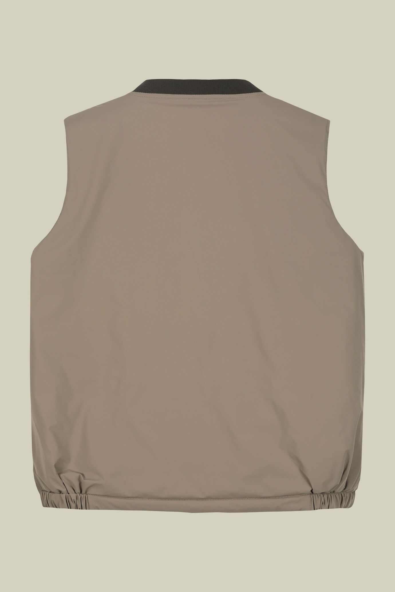 Men's reversible two-colour sleeveless vest with light padding image number 9