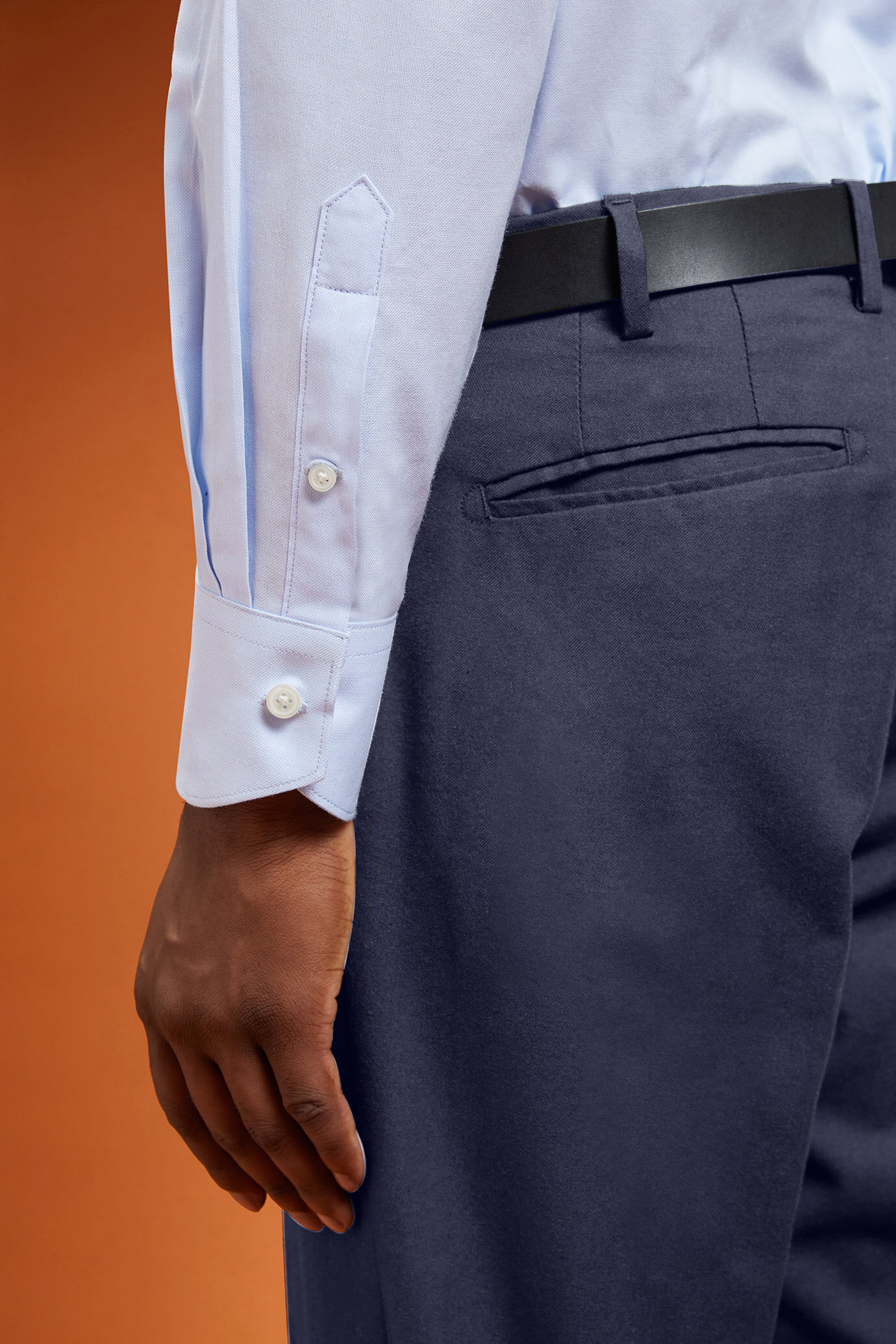 Camicia classica uomo 100% cotone con collo classico e tessuto oxford super leggero regular fit image number 2