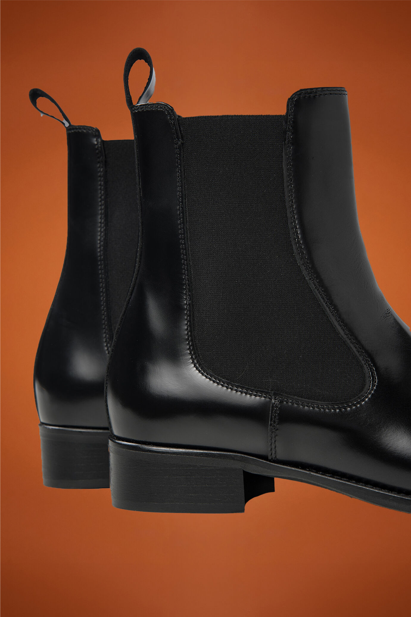 Chelsea-Stiefel aus 100% Leder mit durchgehender Sohle image number 3