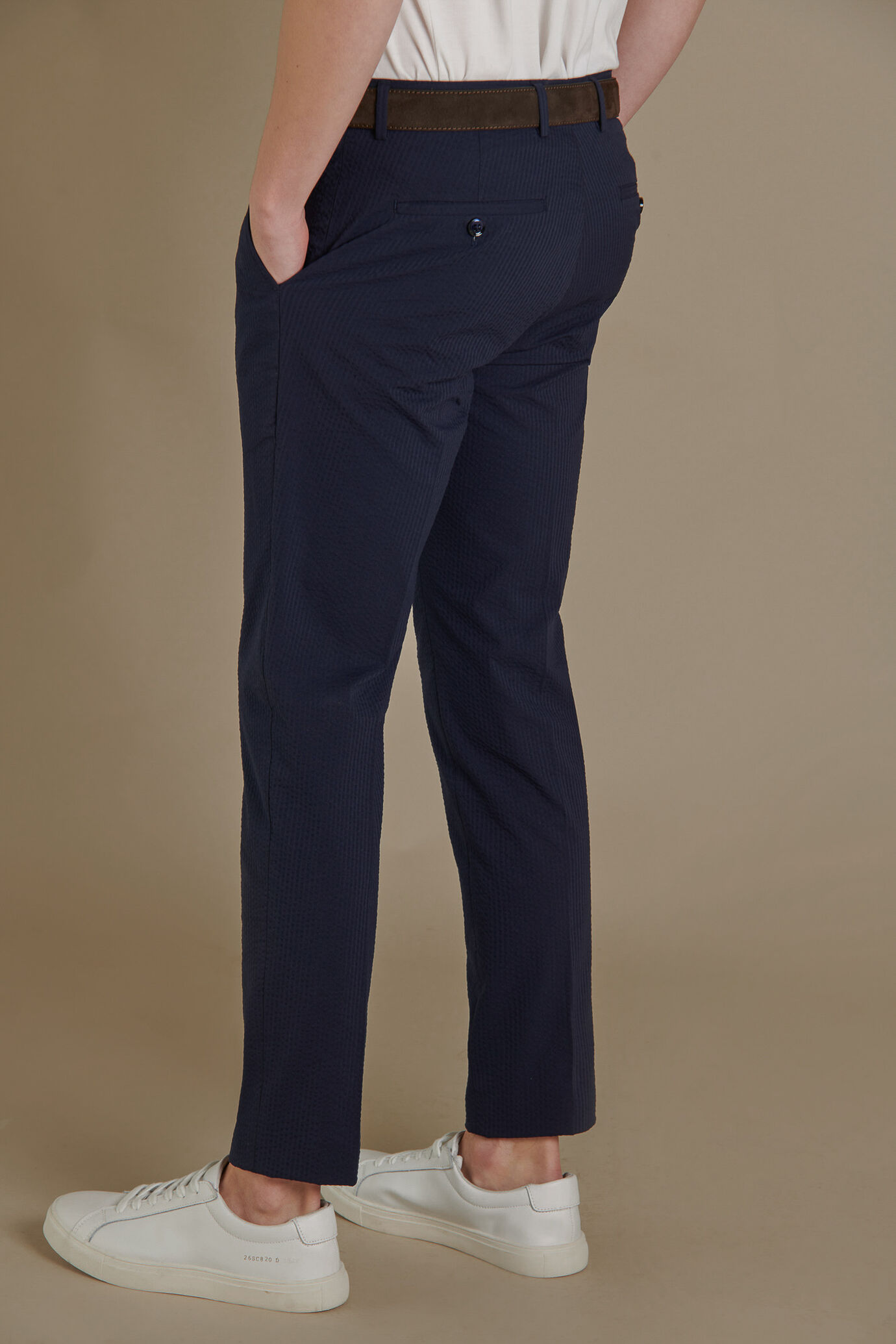 Classic trouser with turn up image number 2