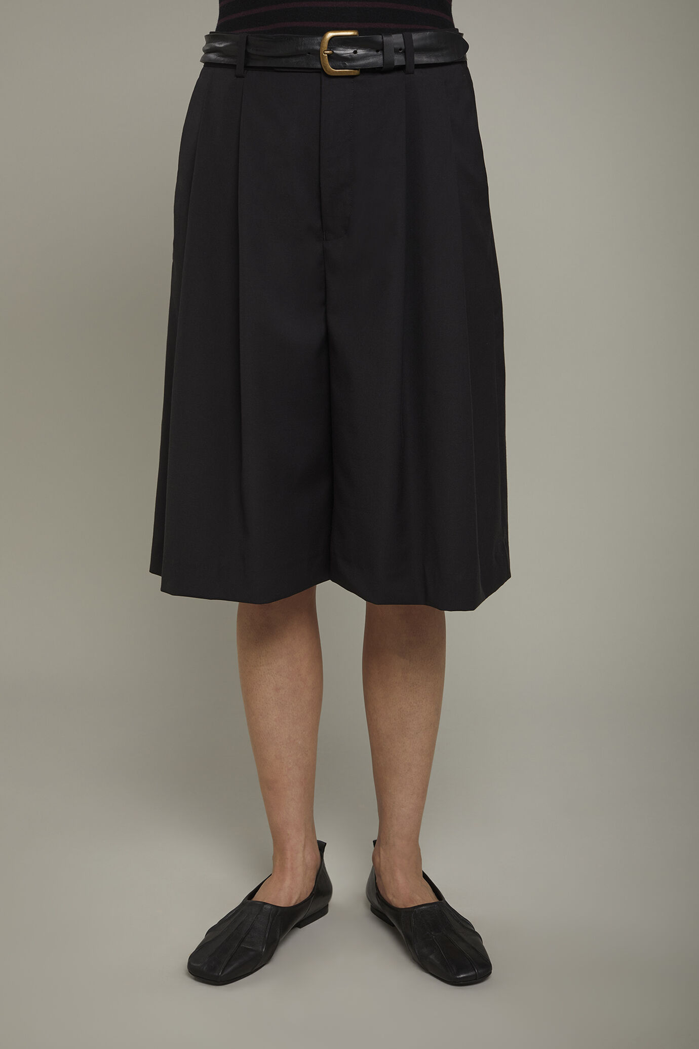 Short midi femme à pinces, coupe régulière image number 3