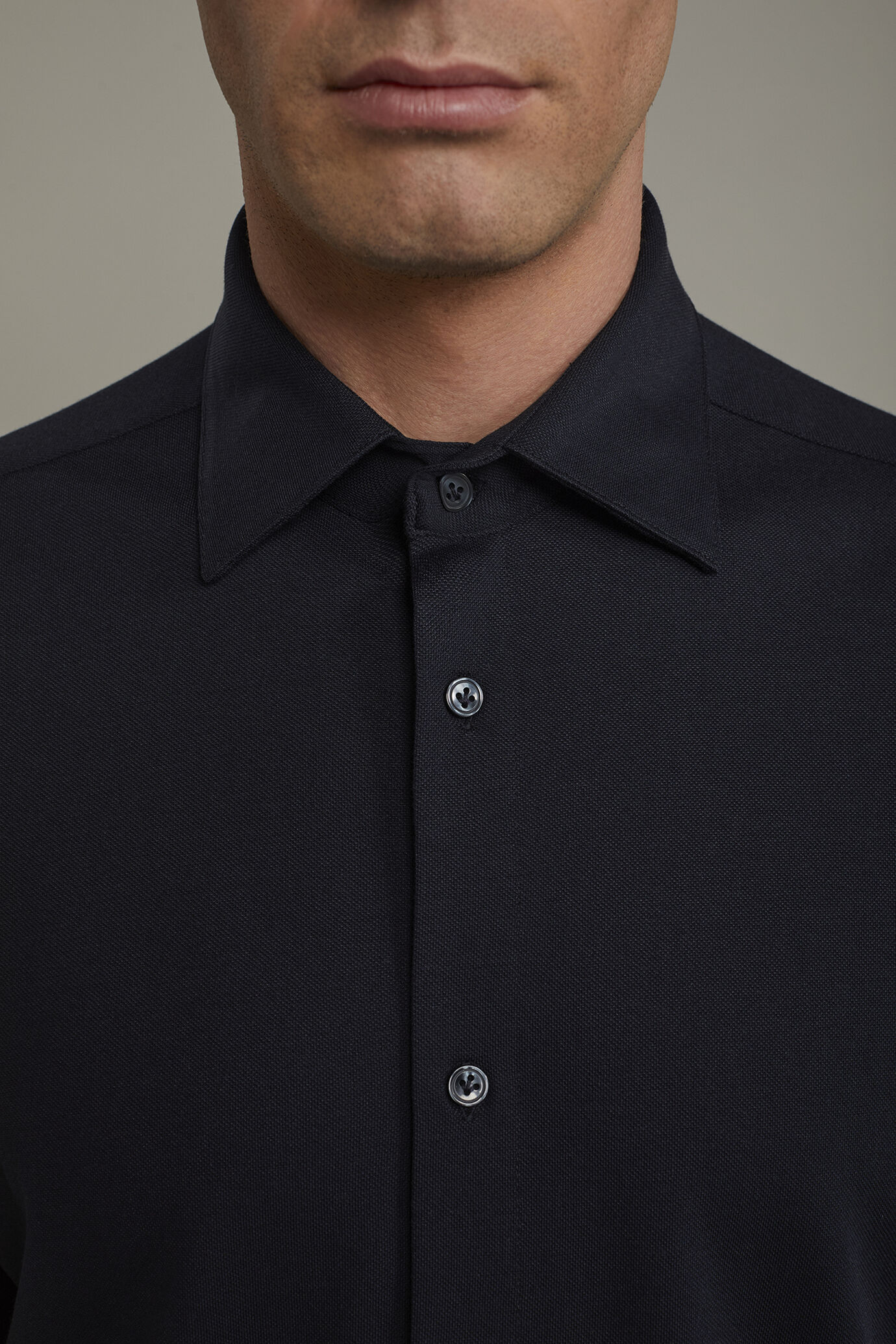 Polo homme à manches longues et col classique, en tissu jersey coupe régulière image number 3