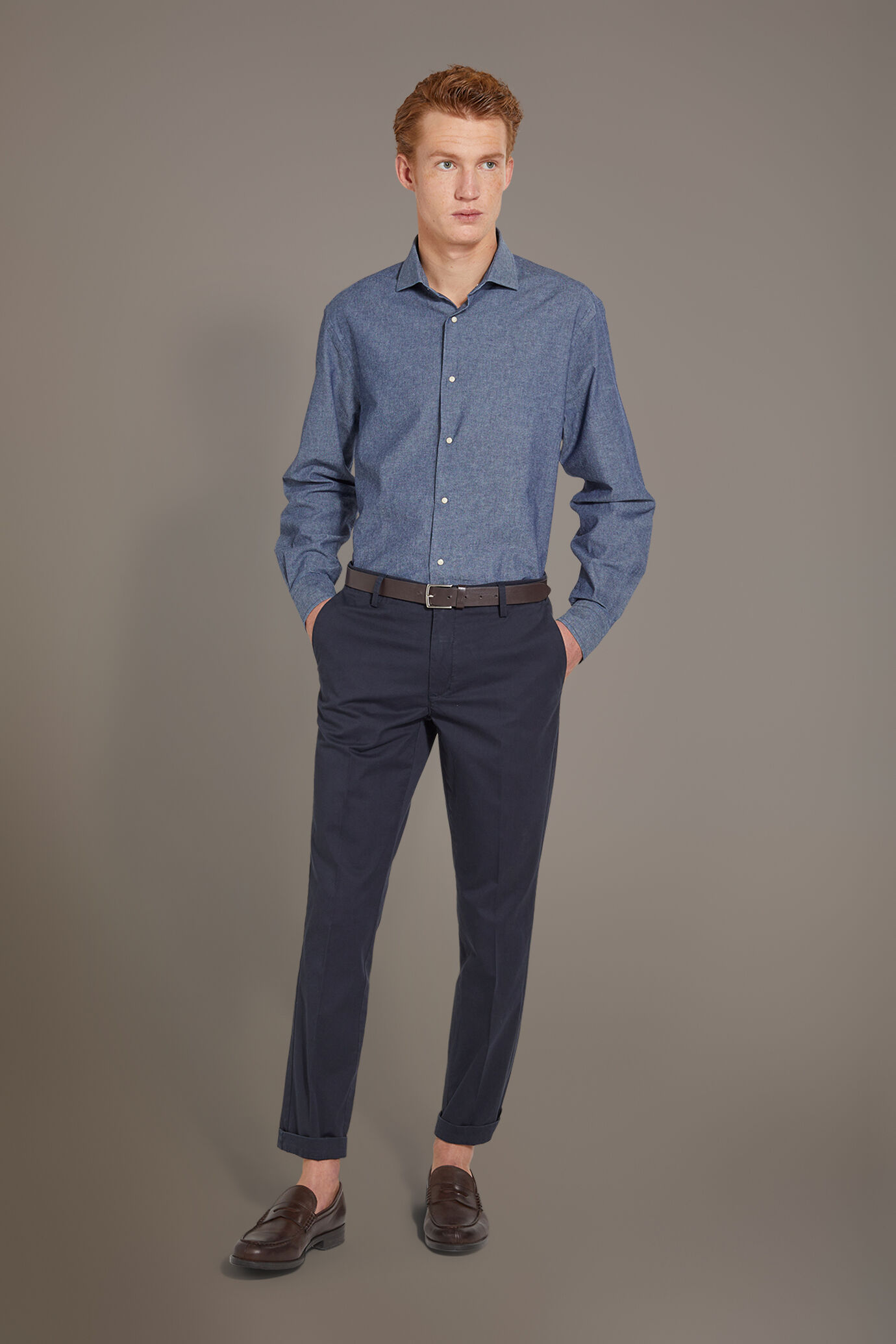 Pantalone chino classico uomo image number 0