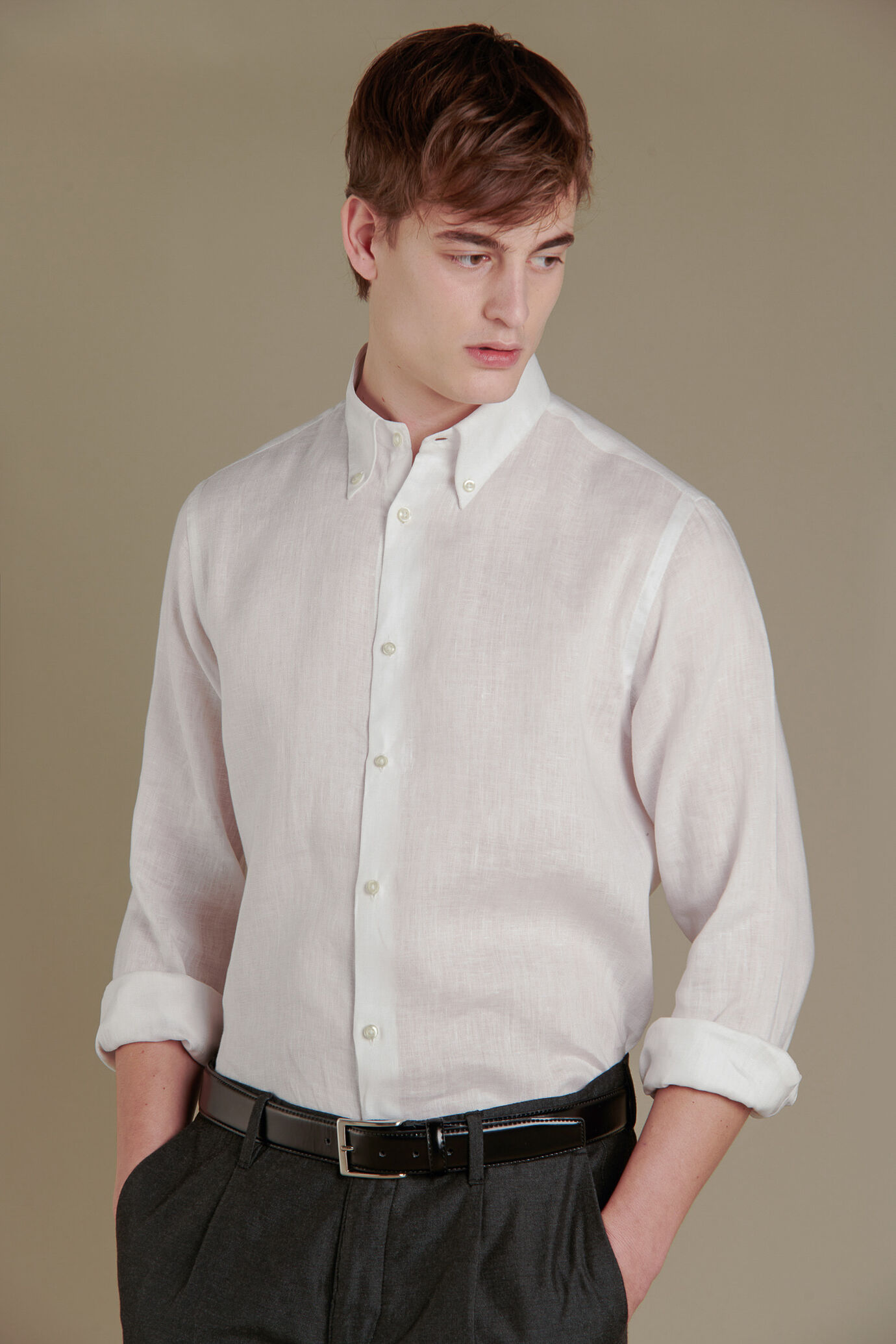 Camicia casual collo button down 100% lino uomo image number 2