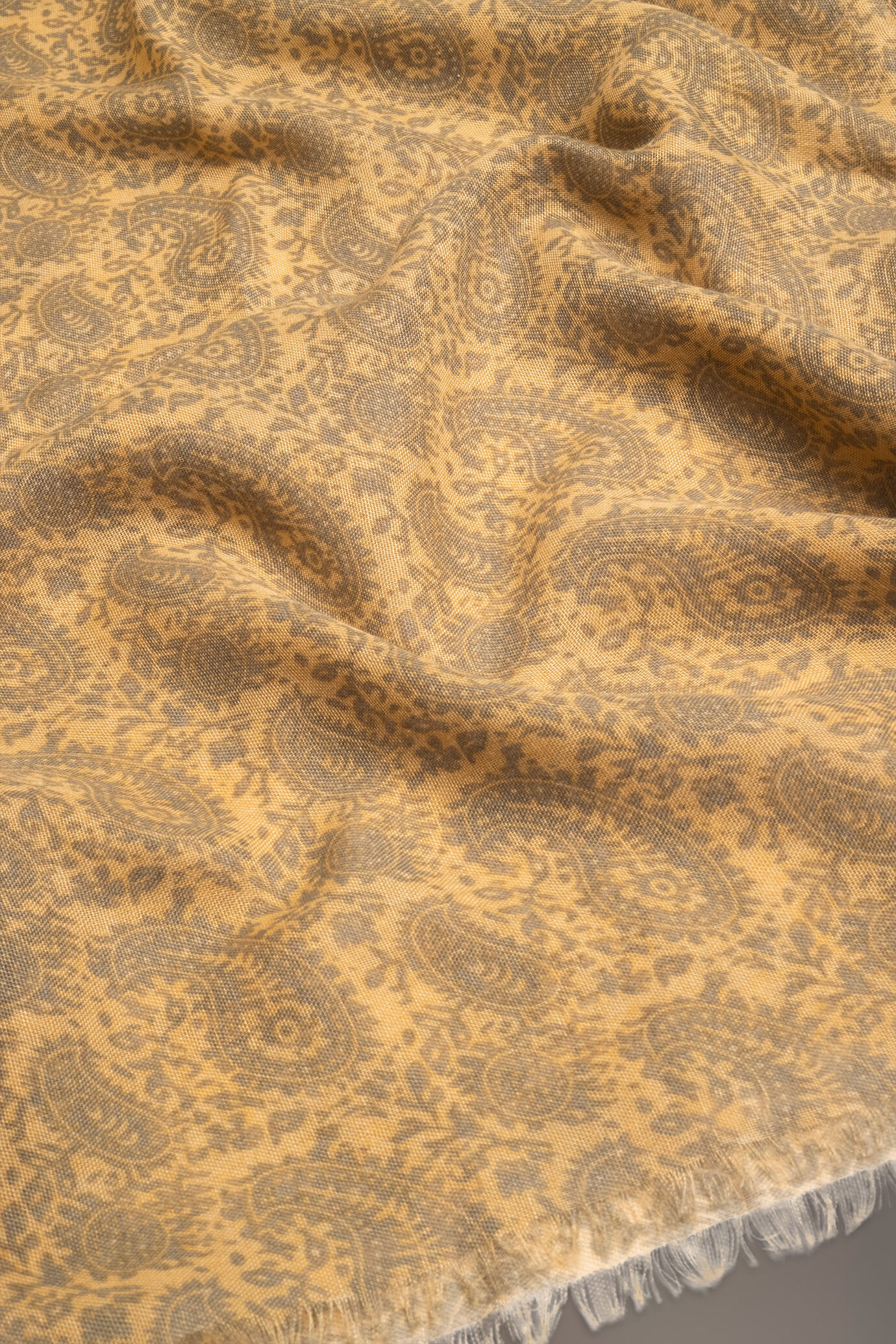 Cotton blend shawl image number 1