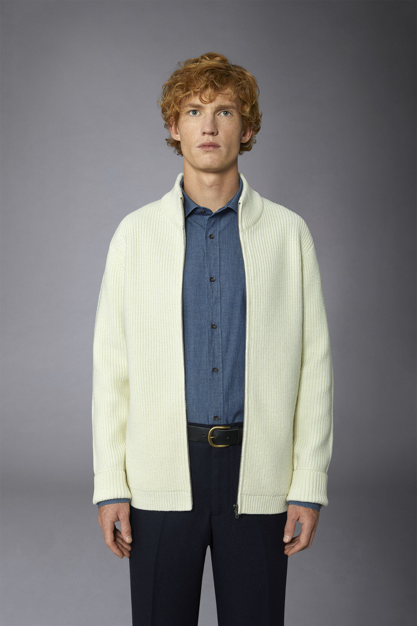 Men's high-necked zip cardigan in English rib wool blend regular fit image number 3