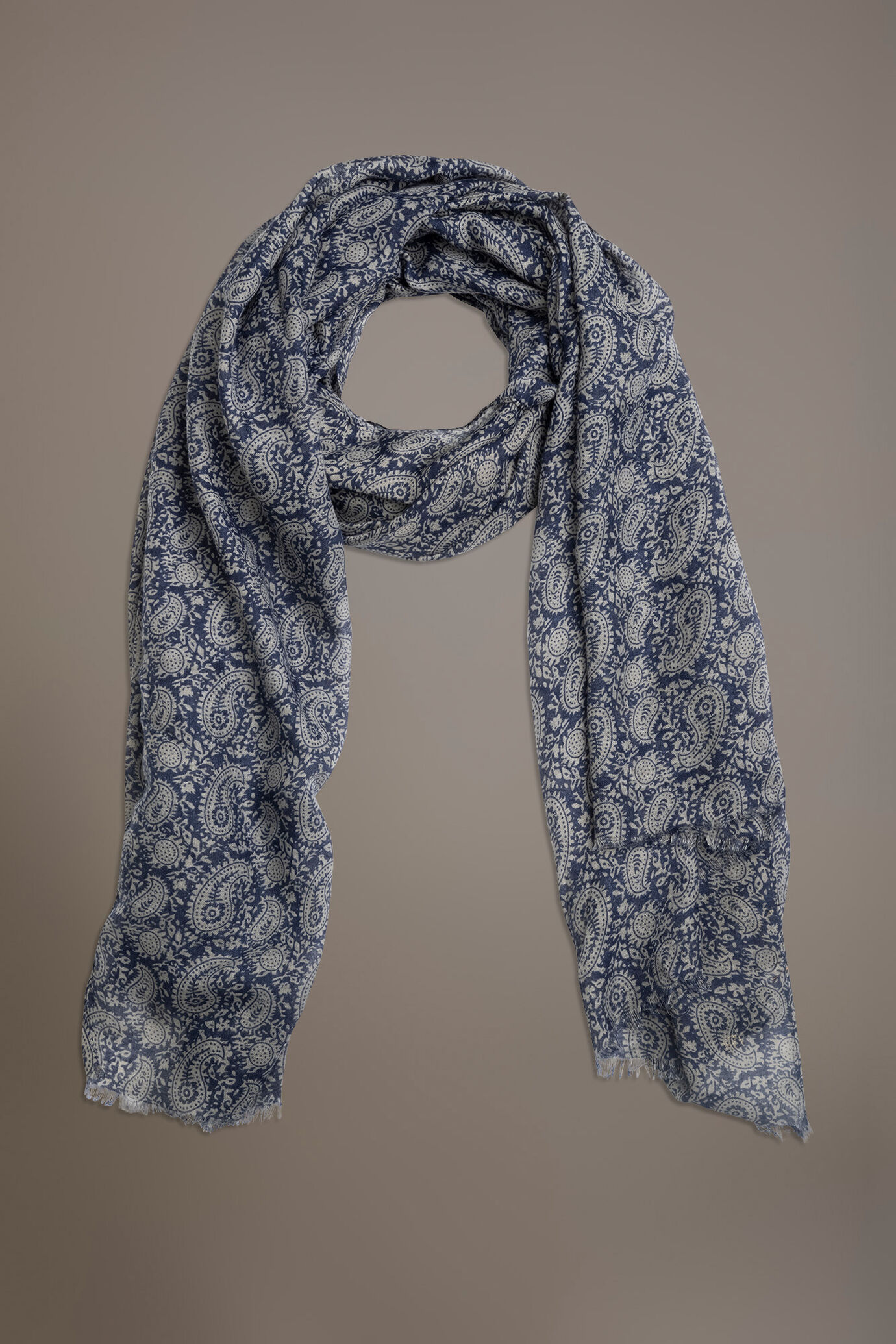 Cotton blend shawl
