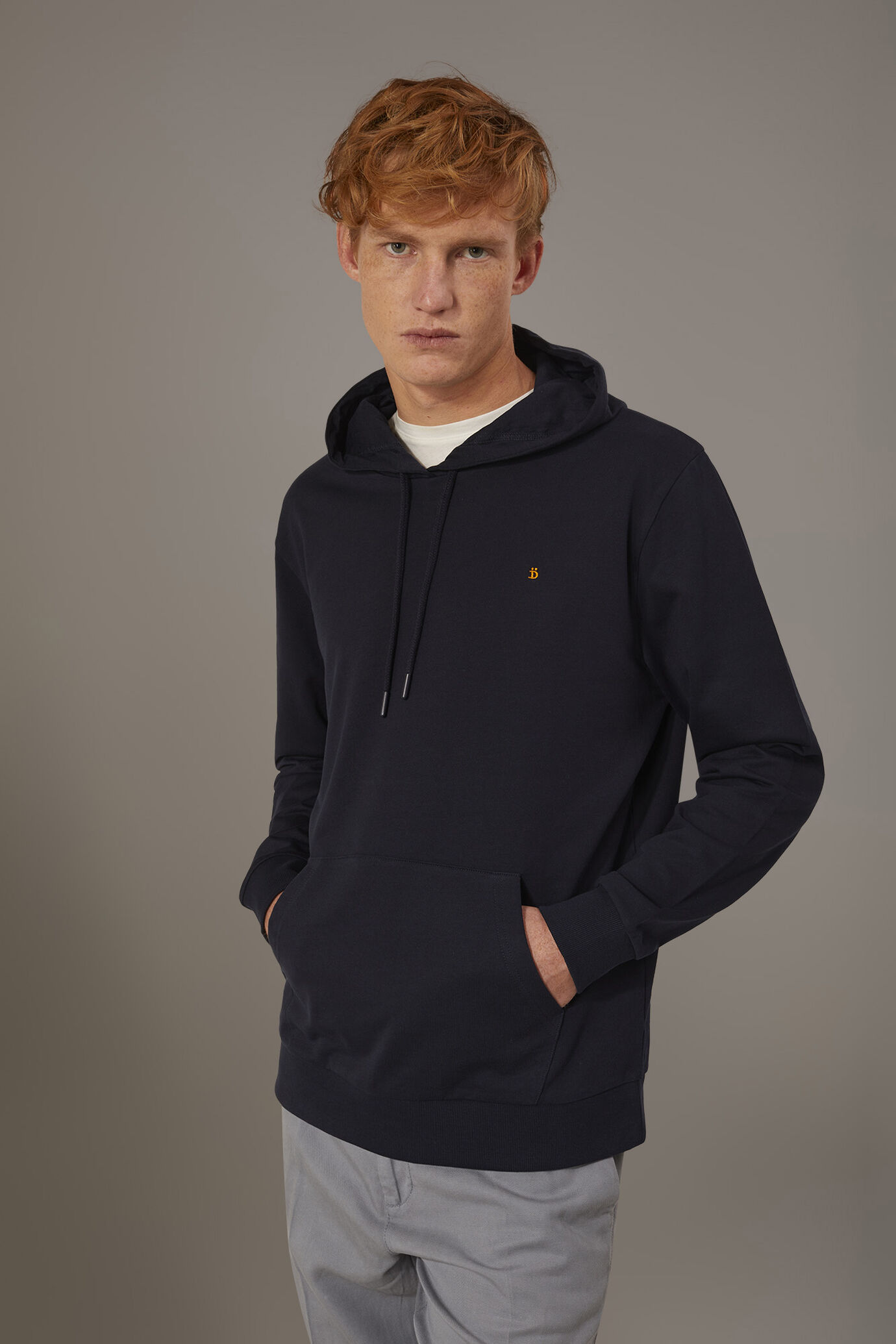 Kapuzenpulli aus 100% Baumwolle image number 1