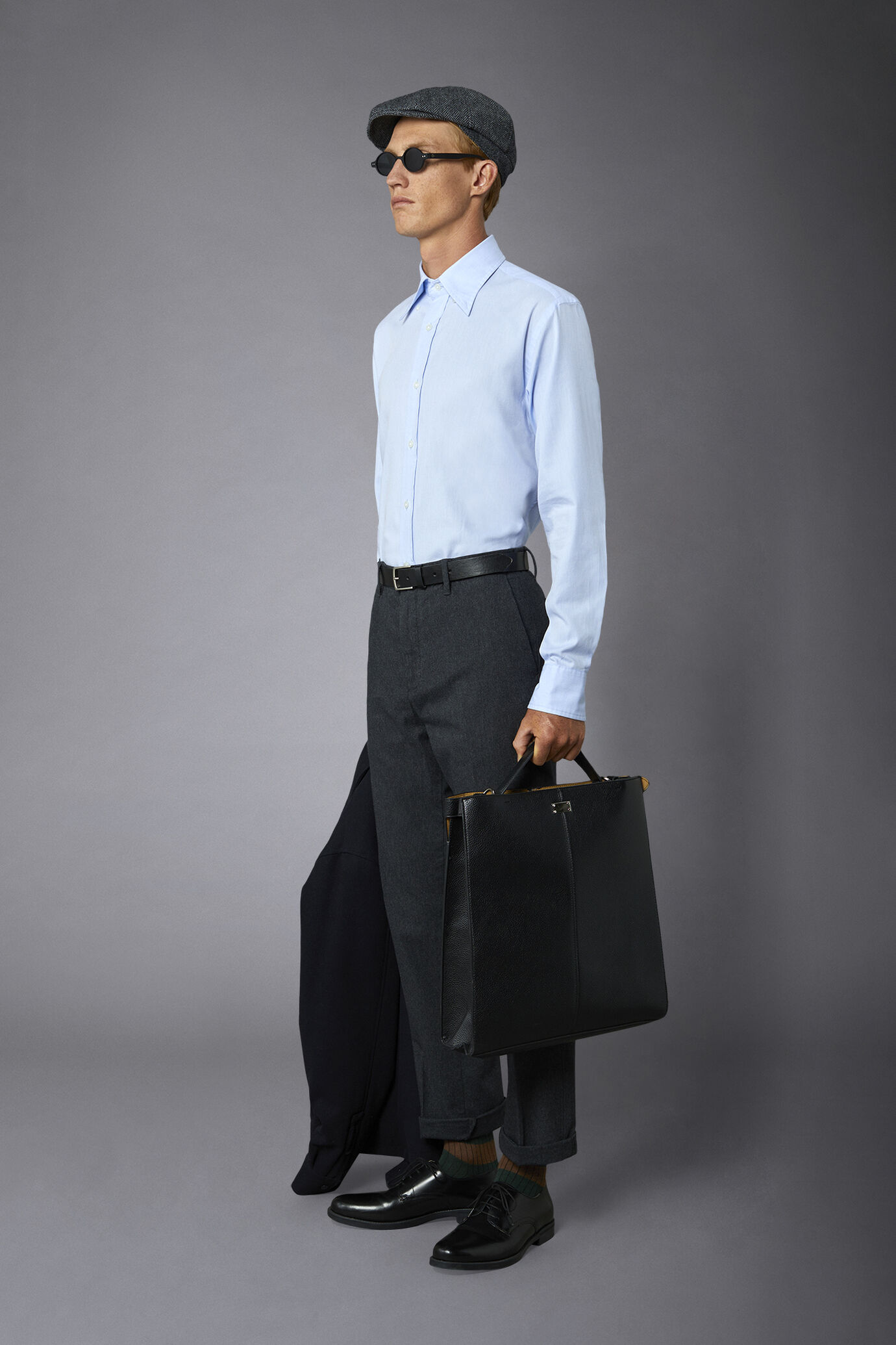 Klassisch gewaschenes Button-Down-Hemd mit bequemer Passform und Dobby-Stof image number 1