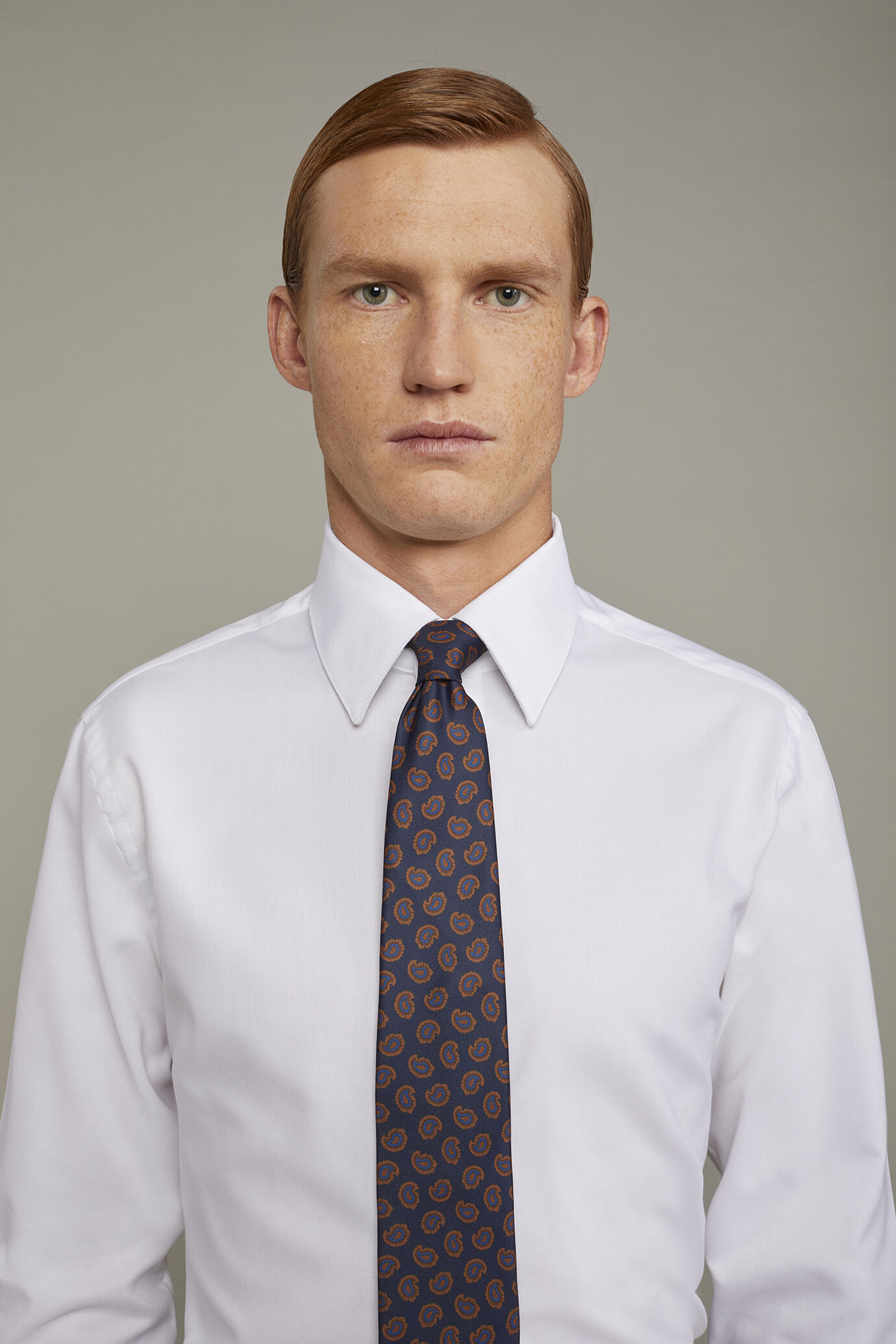 Men's shirt classic collar 100% cotton pinpoint fabric plain regualr fit image number 3