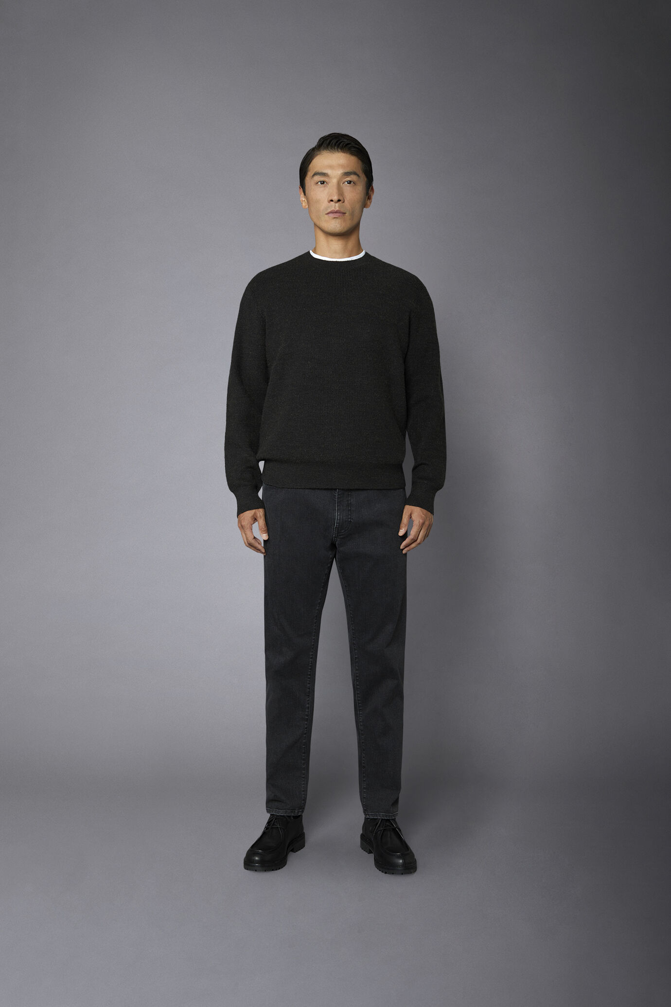 Men's 5-pocket jeans regular fit denim fabric image number 3