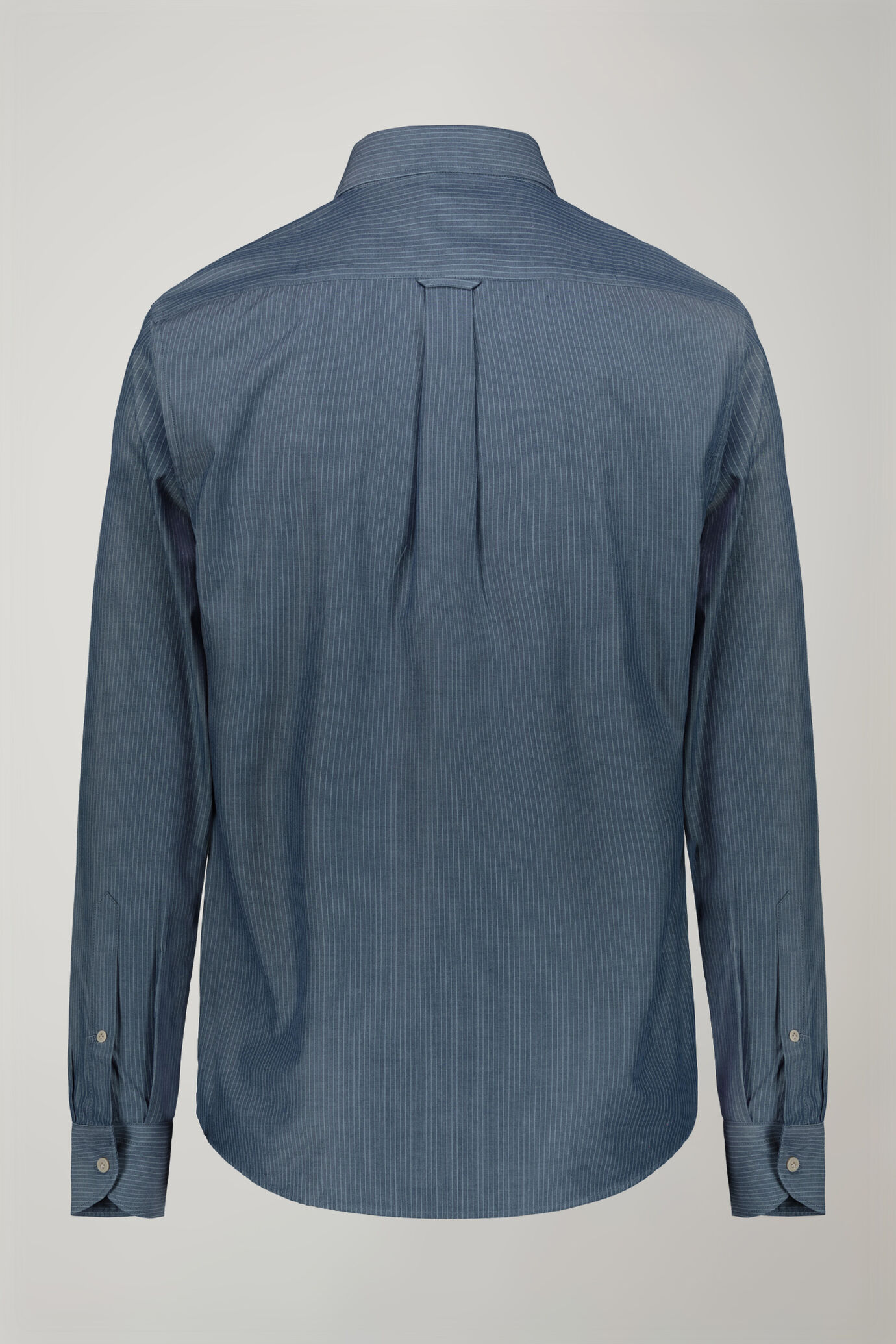 Men&rsquo;s casual shirt with classic collar 100% cotton pinstriped fabric in denim comfort fit image number 6