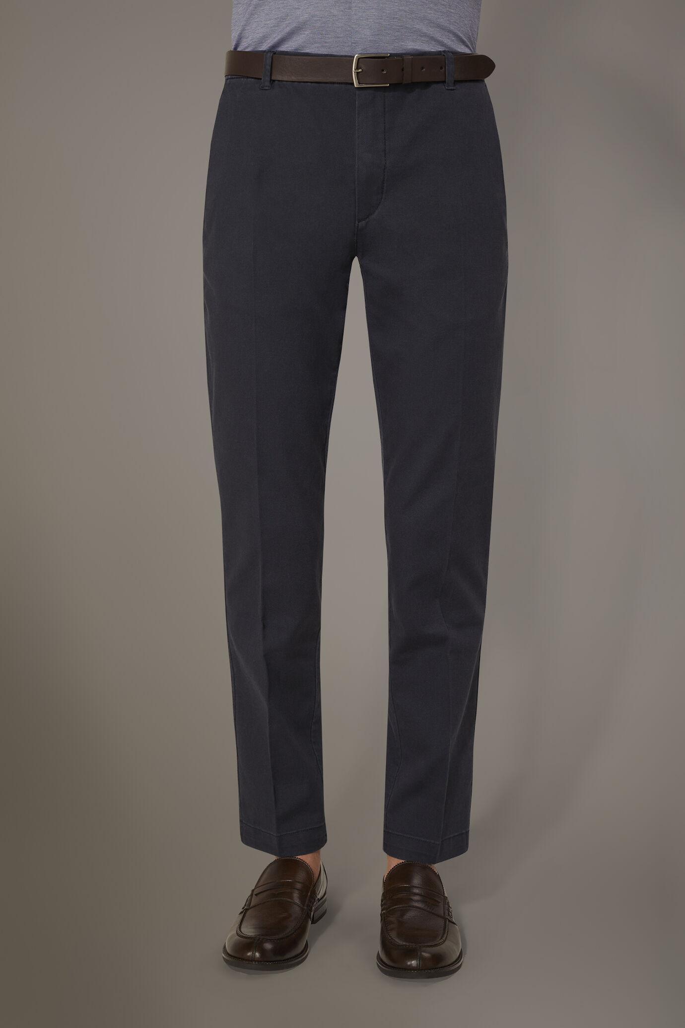 Regular fit chino trousers dobby construction image number 2