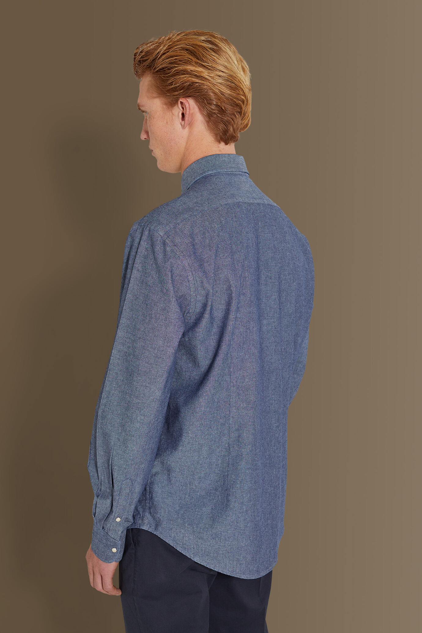 Camicia casual uomo collo francese tessuto chambray image number 3