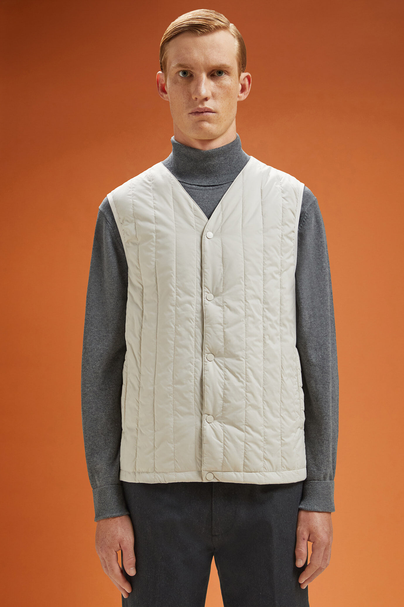 Gefütterte Herrenweste in normaler Passform image number 0