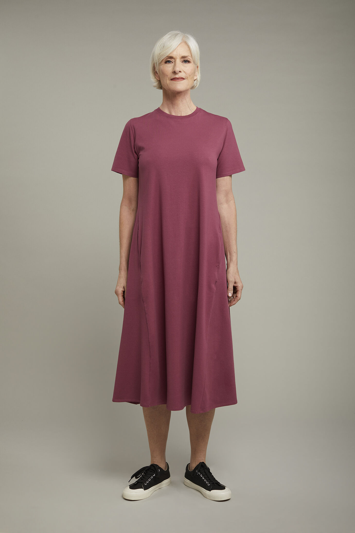Women’s round neck midi dress with short sleeve in stretch cotton jersey regular fit image number 2