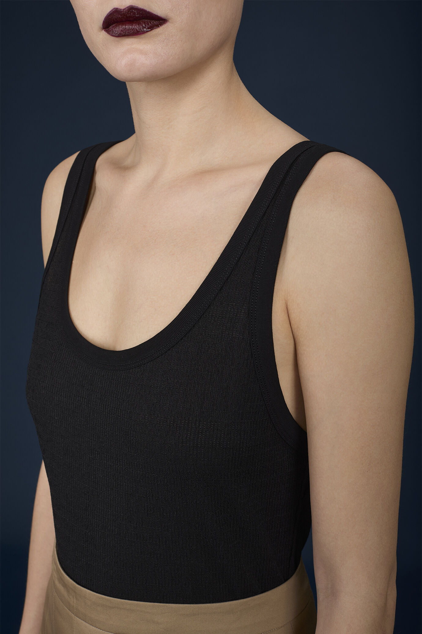 Women's ribbed tank top image number 3