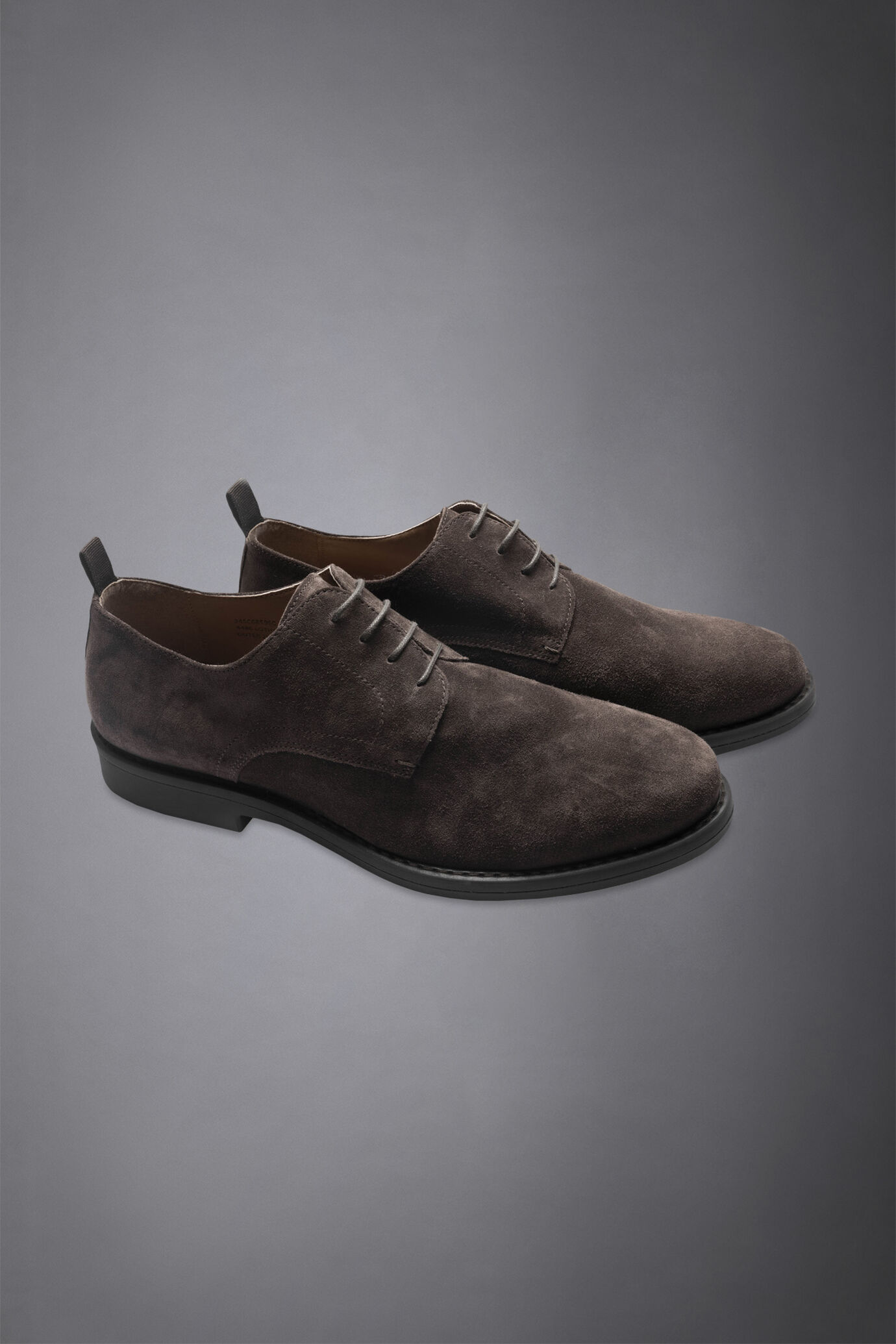 Men's 100% suede leather derby shoe with rubber sole