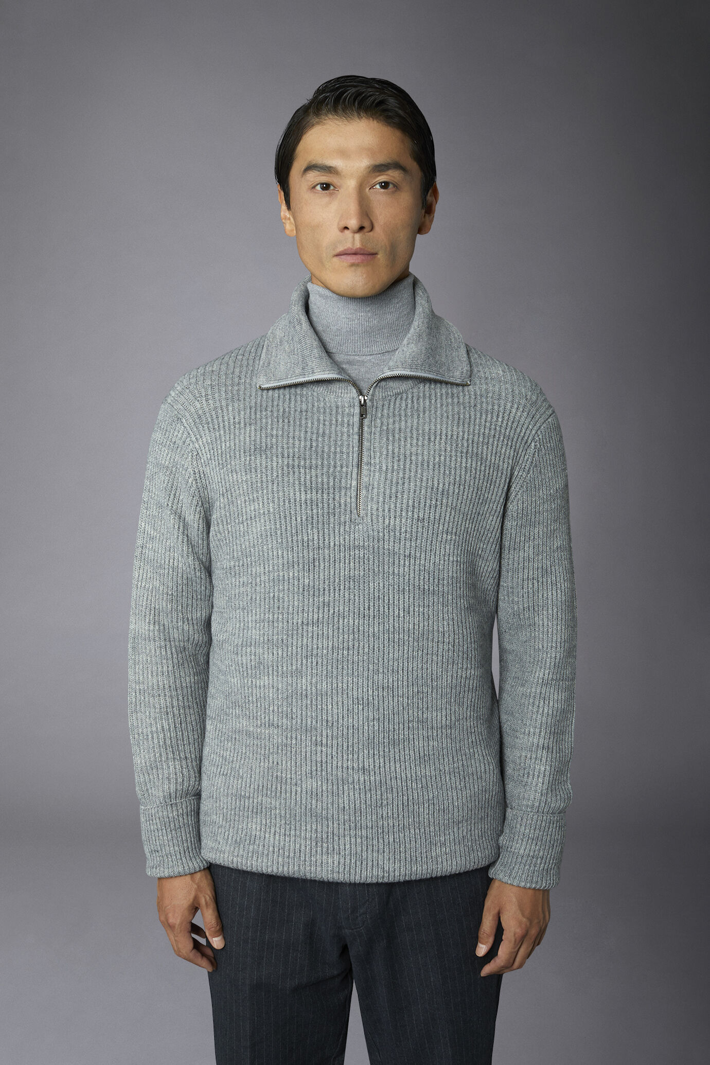 Pull en laine mélangée avec fermeture à glissière et tricot à côtes anglaises, coupe normale image number 3