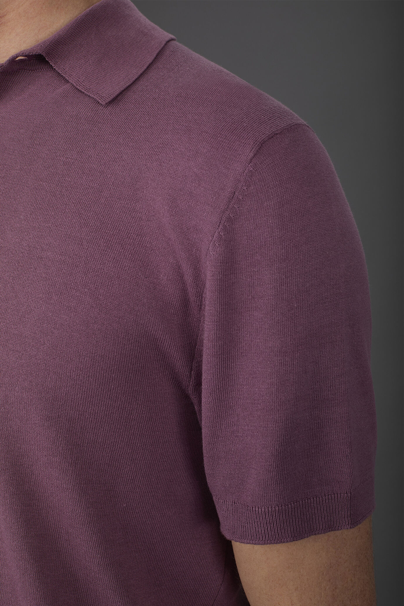 Men's short-sleeved knitted polo shirt image number 3