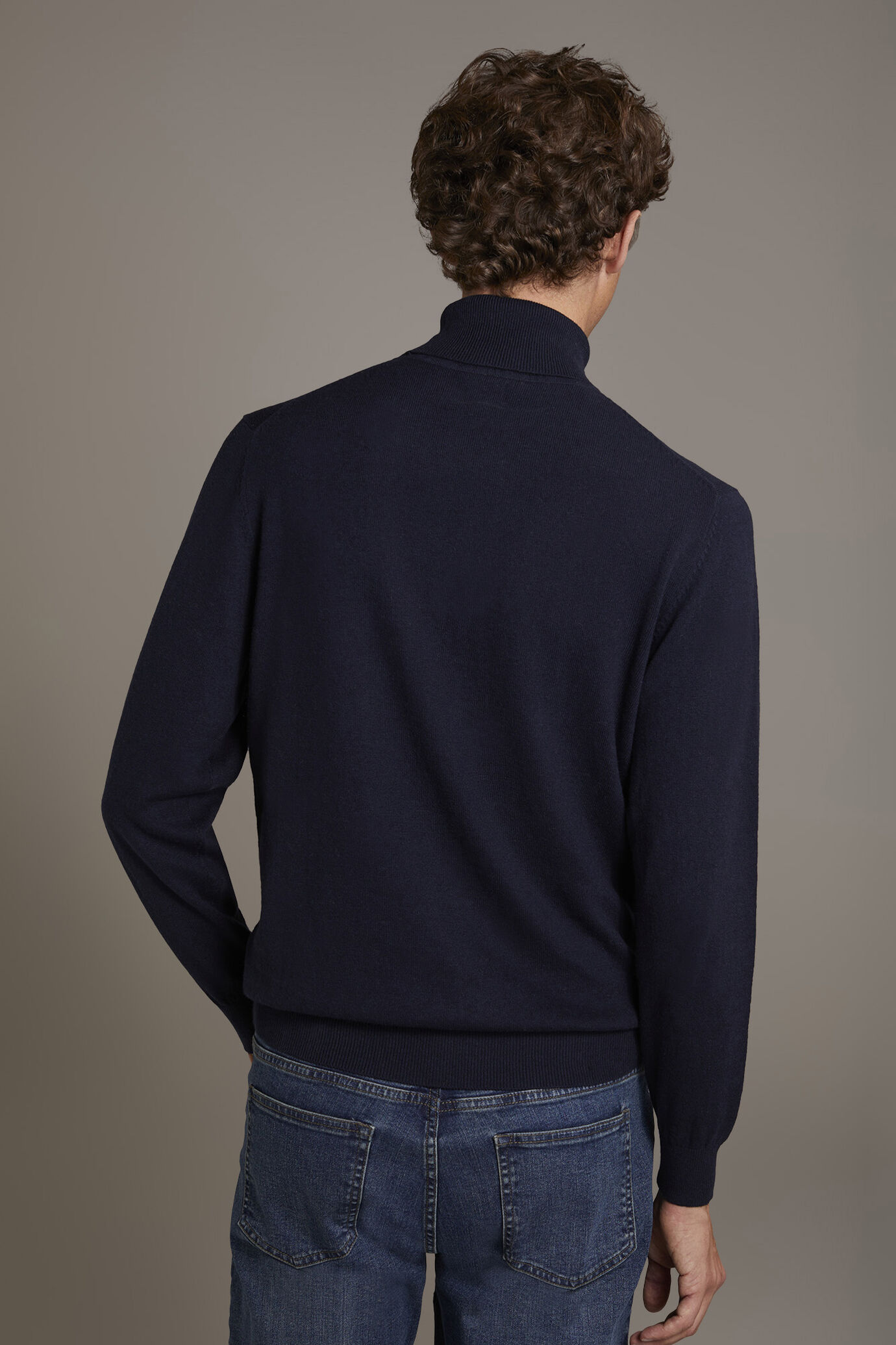 Maglia dolcevita misto lana image number 3