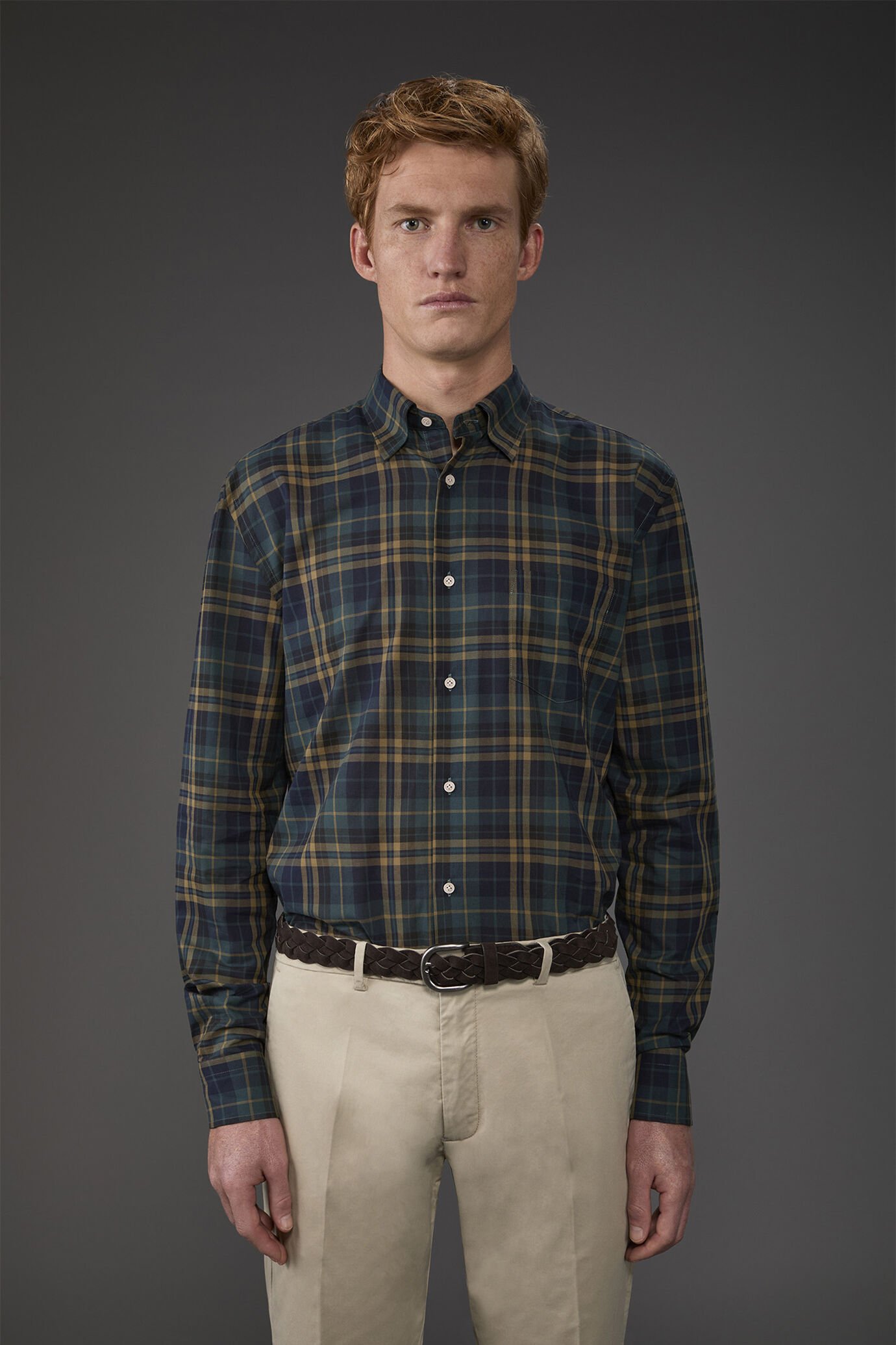 Herren-Freizeithemd mit verdecktem Button-Down-Kragen aus gewaschenem Musselin-Gewebe mit Karomuster image number 0