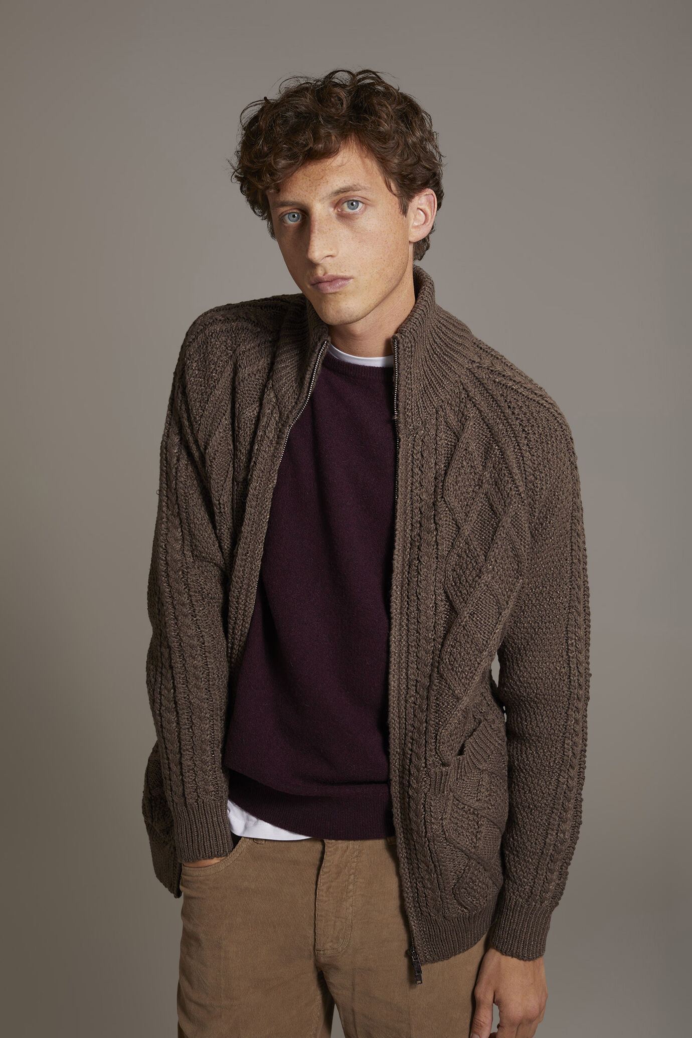 Cardigan collo alto misto lana lavorazione a maglia pesante image number 1