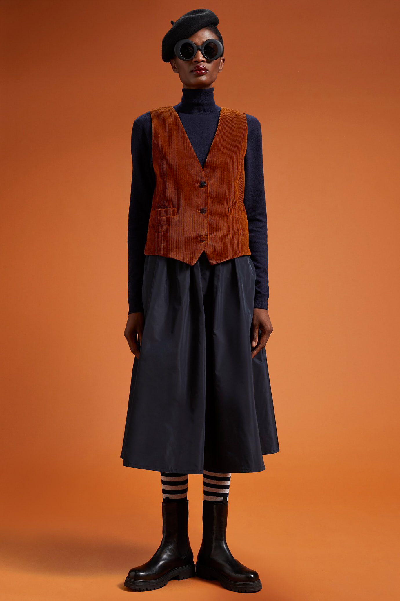 Gilet femme, 100% coton de velours rayé, coupe classique image number 1