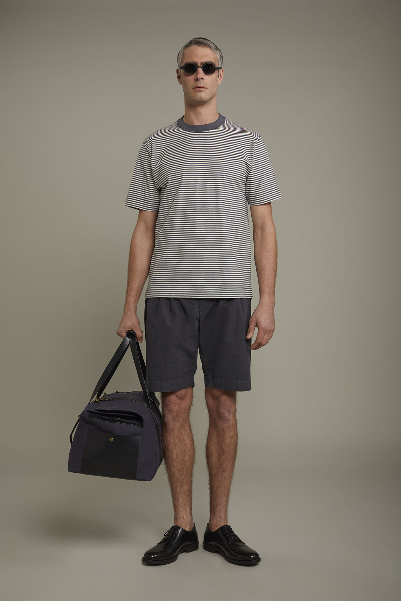T-shirt homme à col rond en 100 % coton à motif rayé coupe régulière image number 0