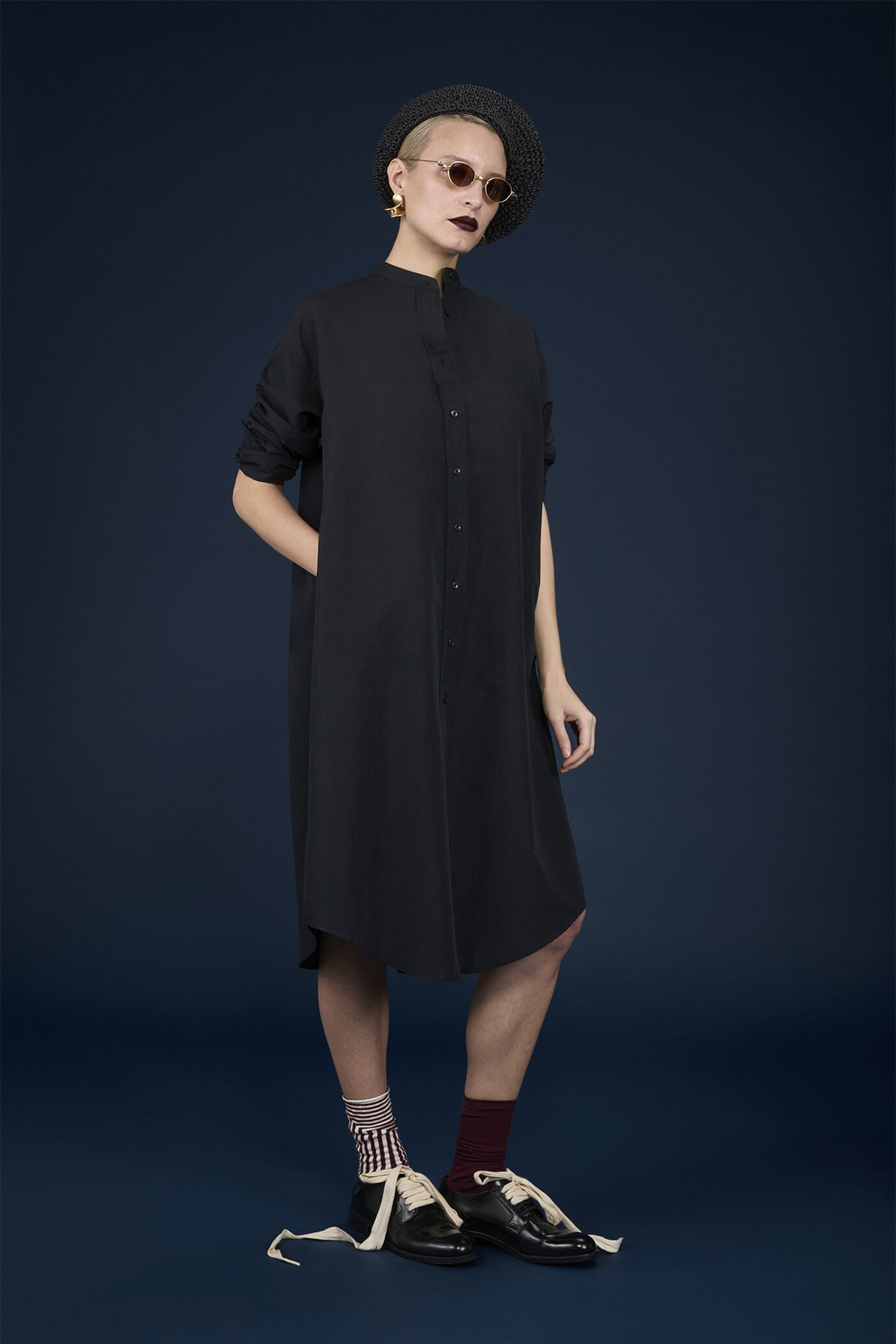 Midi shirt dress with long sleeves and mandarin neckline image number 0