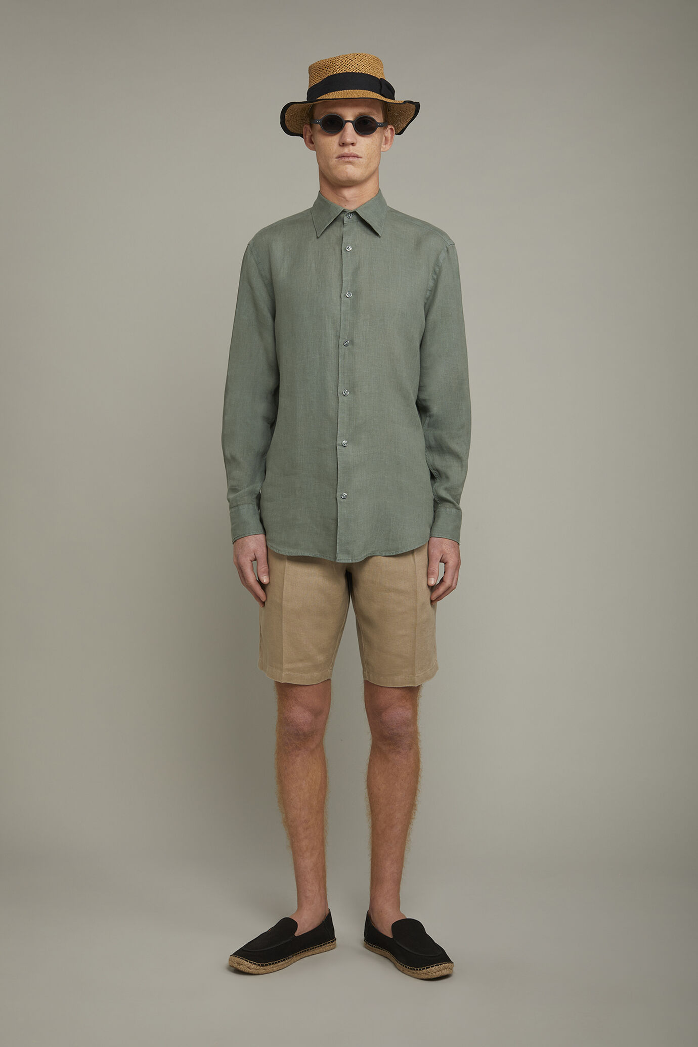 Bermuda uomo in puro lino image number 0