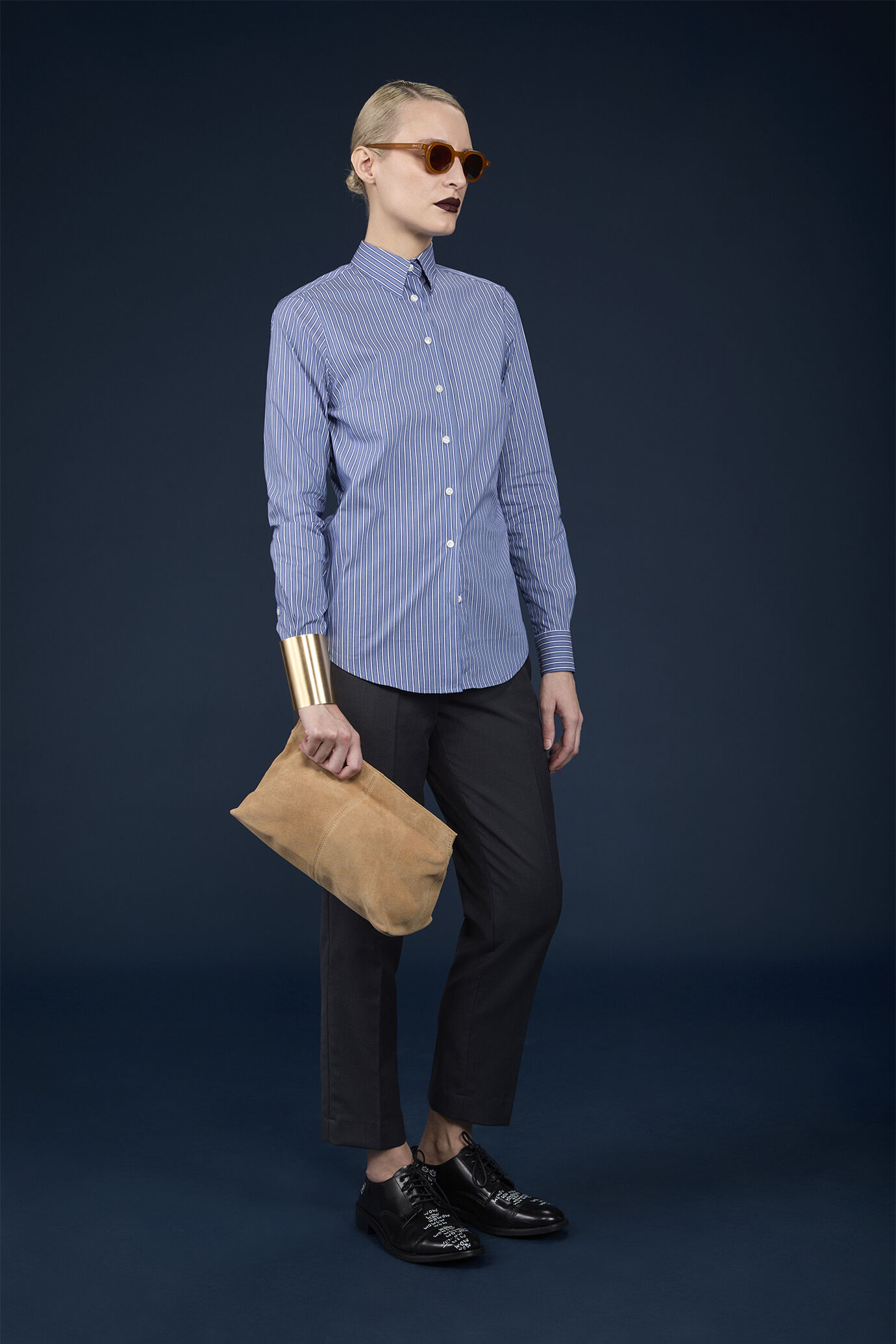 Camicia classica donna in tessuto a righe tinto filo regular fit image number 1