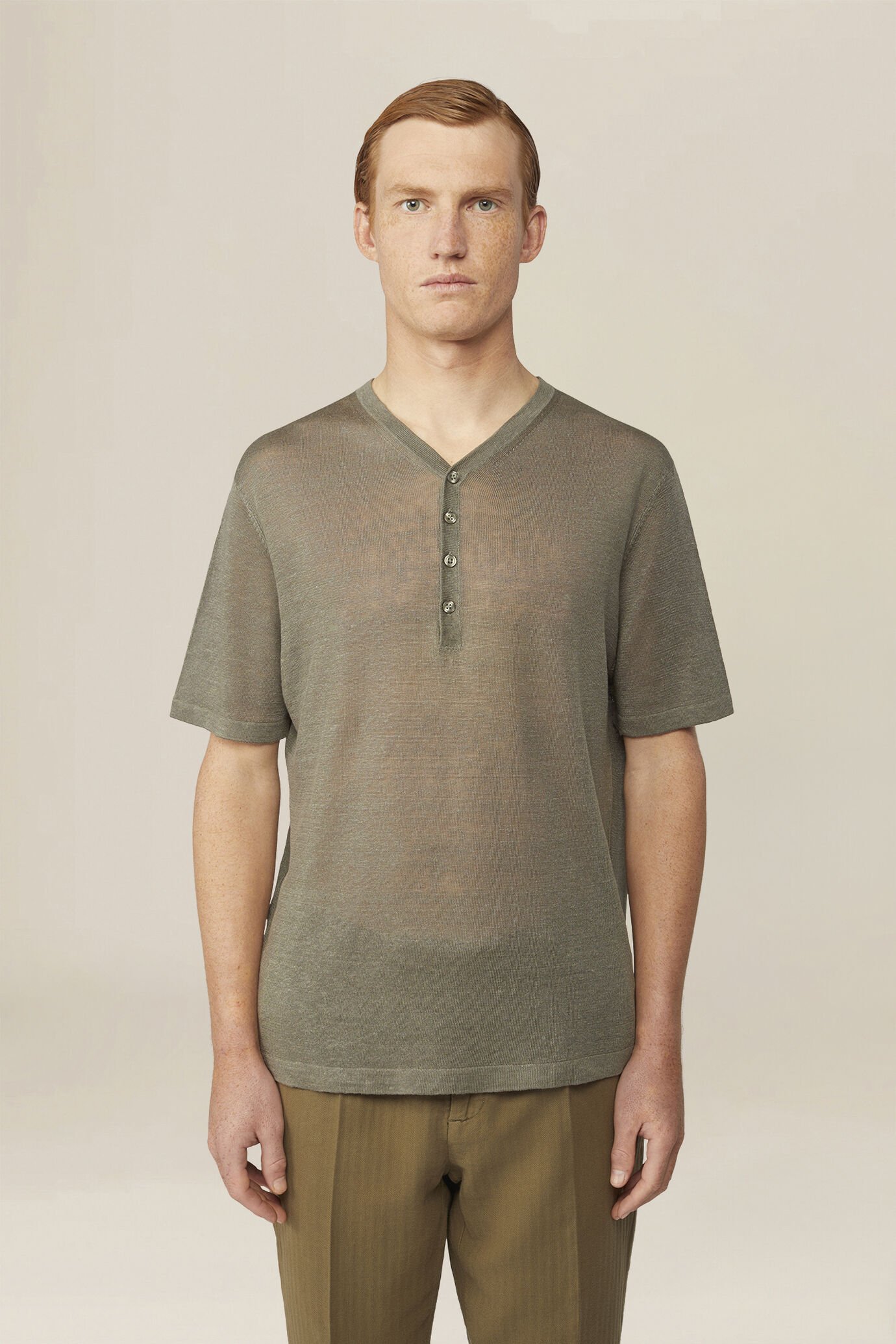 T-shirt uomo a maglia in 100% lino crepe con bottoni