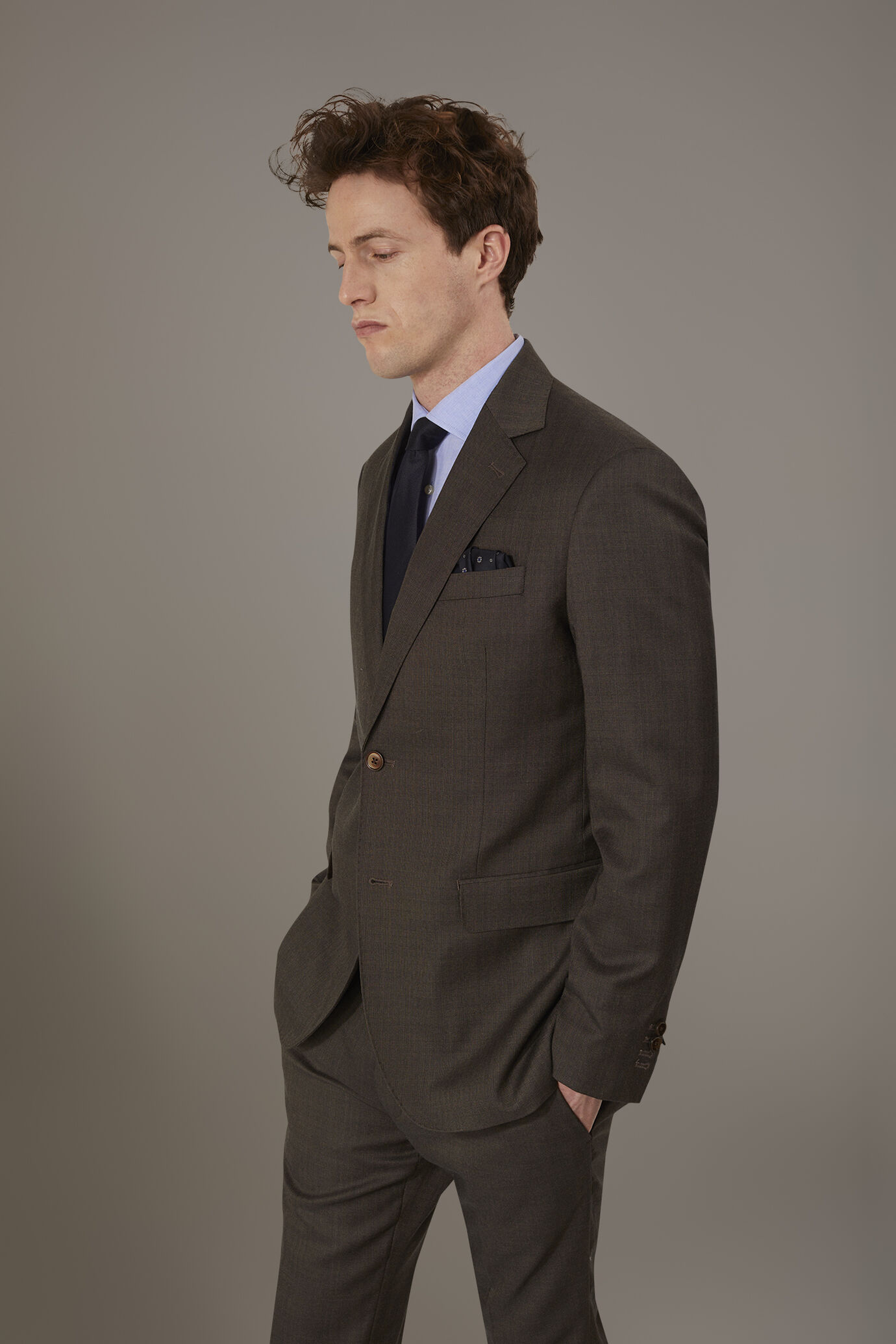 Regular fit single-breasted suit in prince of wales fabric image number 2