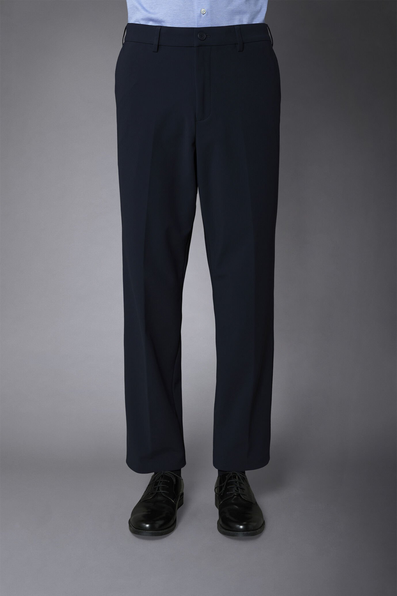 Chino-Hose aus Stretch-Nylon in Komfort-Passform image number 3