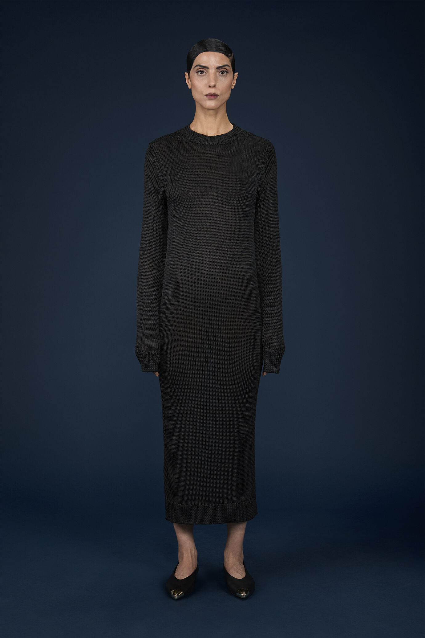 Robe longue pour femme avec col ras du cou et manches longues en crochet image number 1