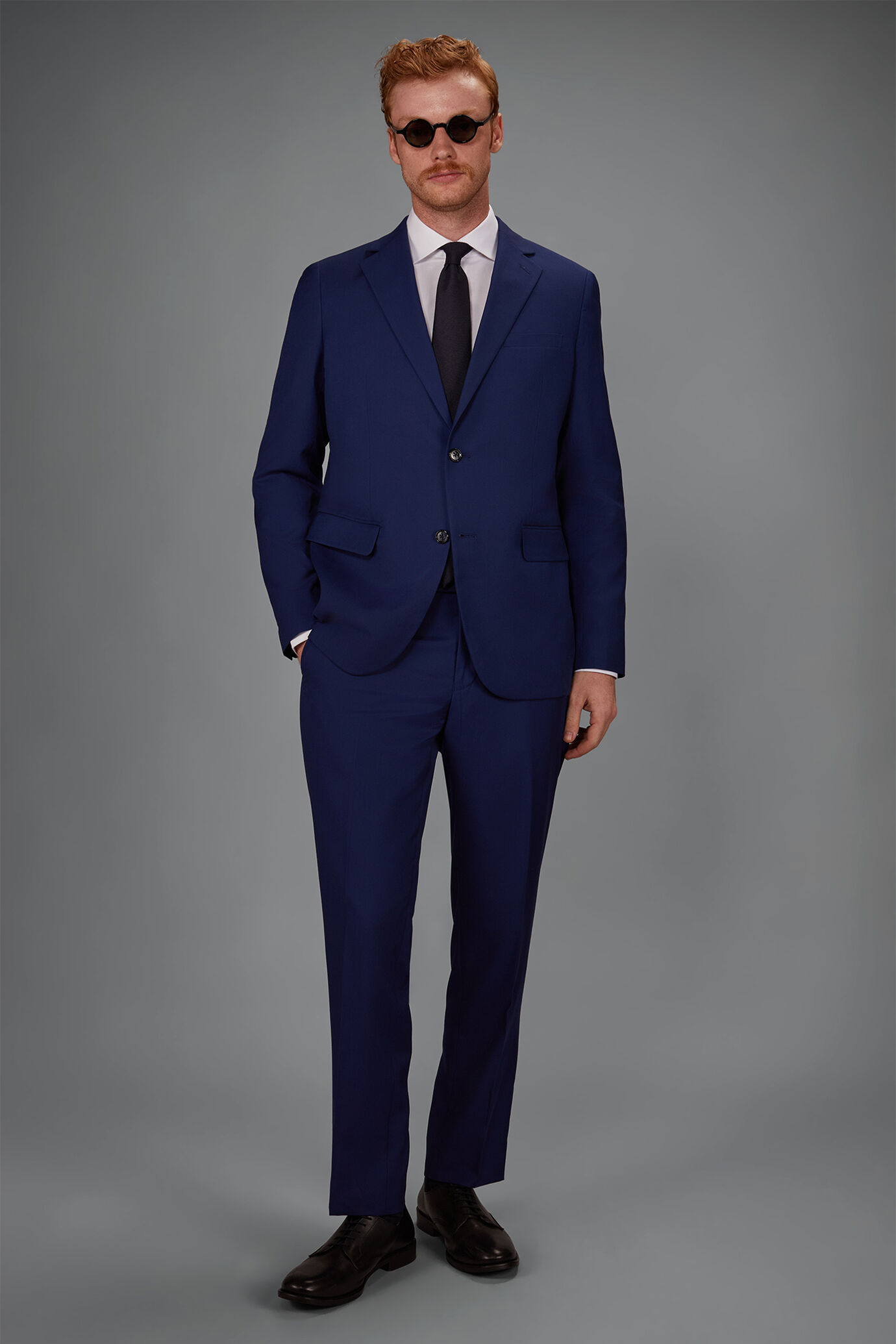 Costume homme &agrave; simple boutonnage en polylaine, coupe classique image number 0
