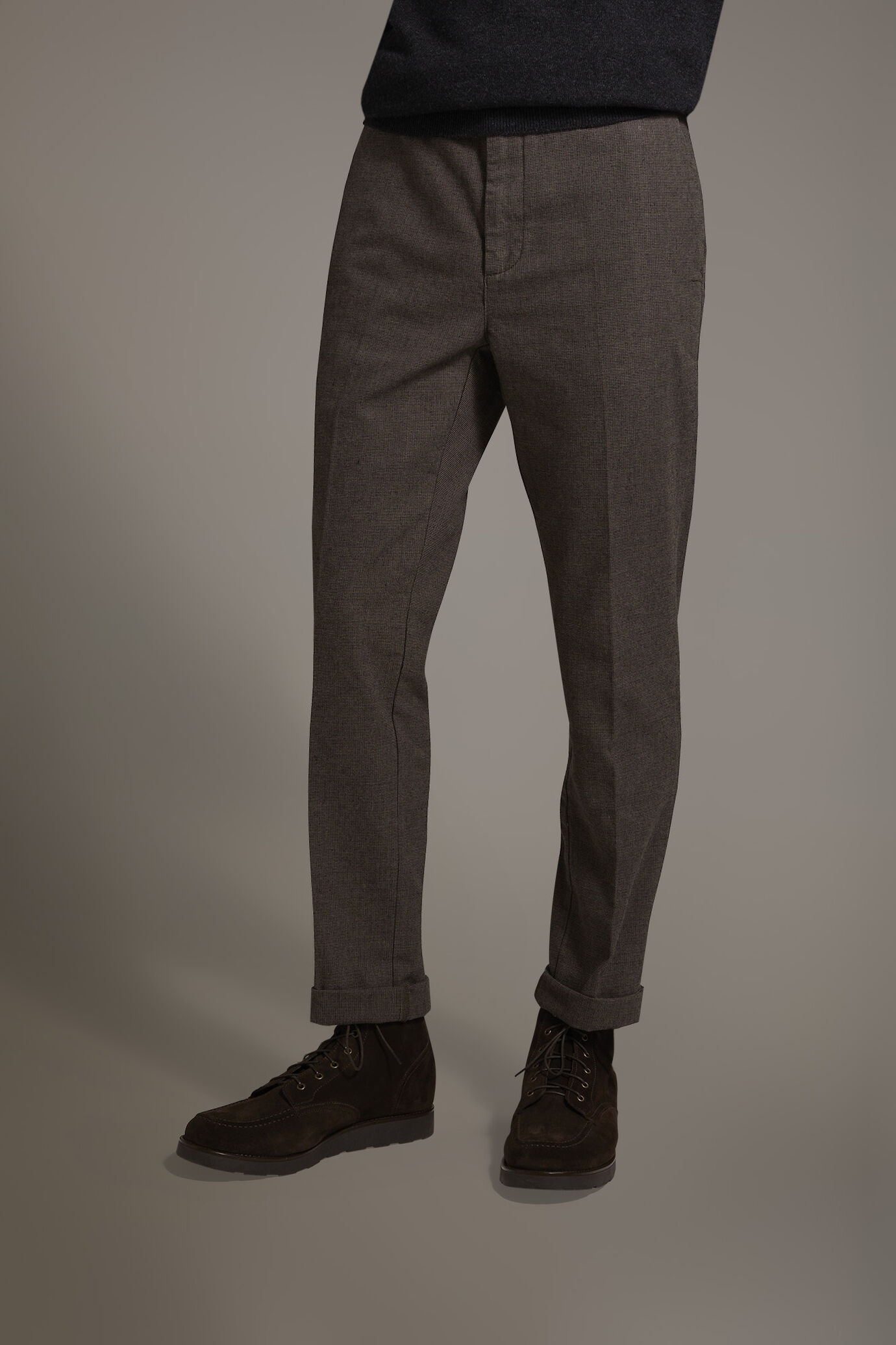 Pantalone chino regular fit tessuto tinto filo pied de poule image number 2