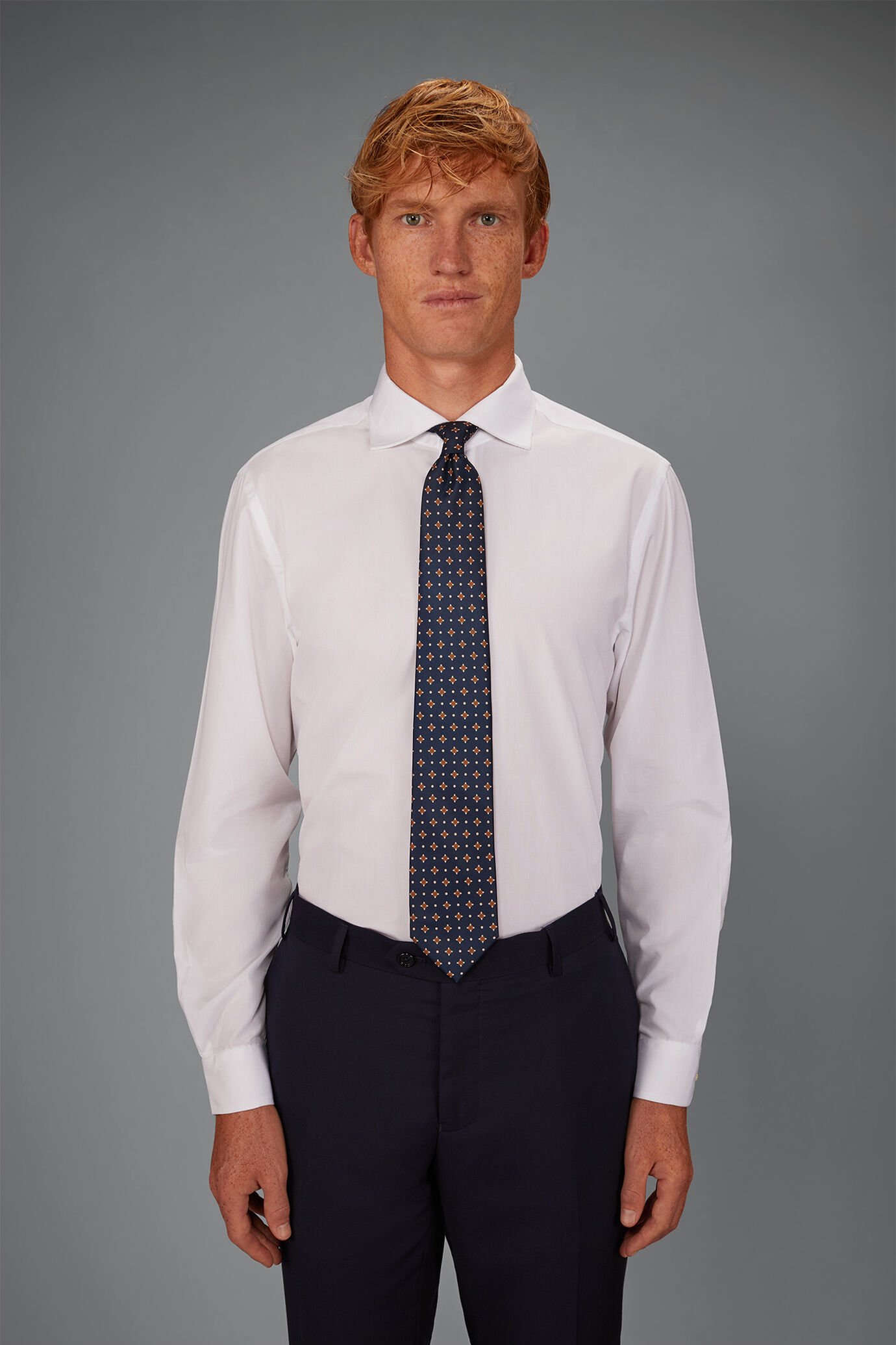 Camicia classica collo francese uomo tinta unita