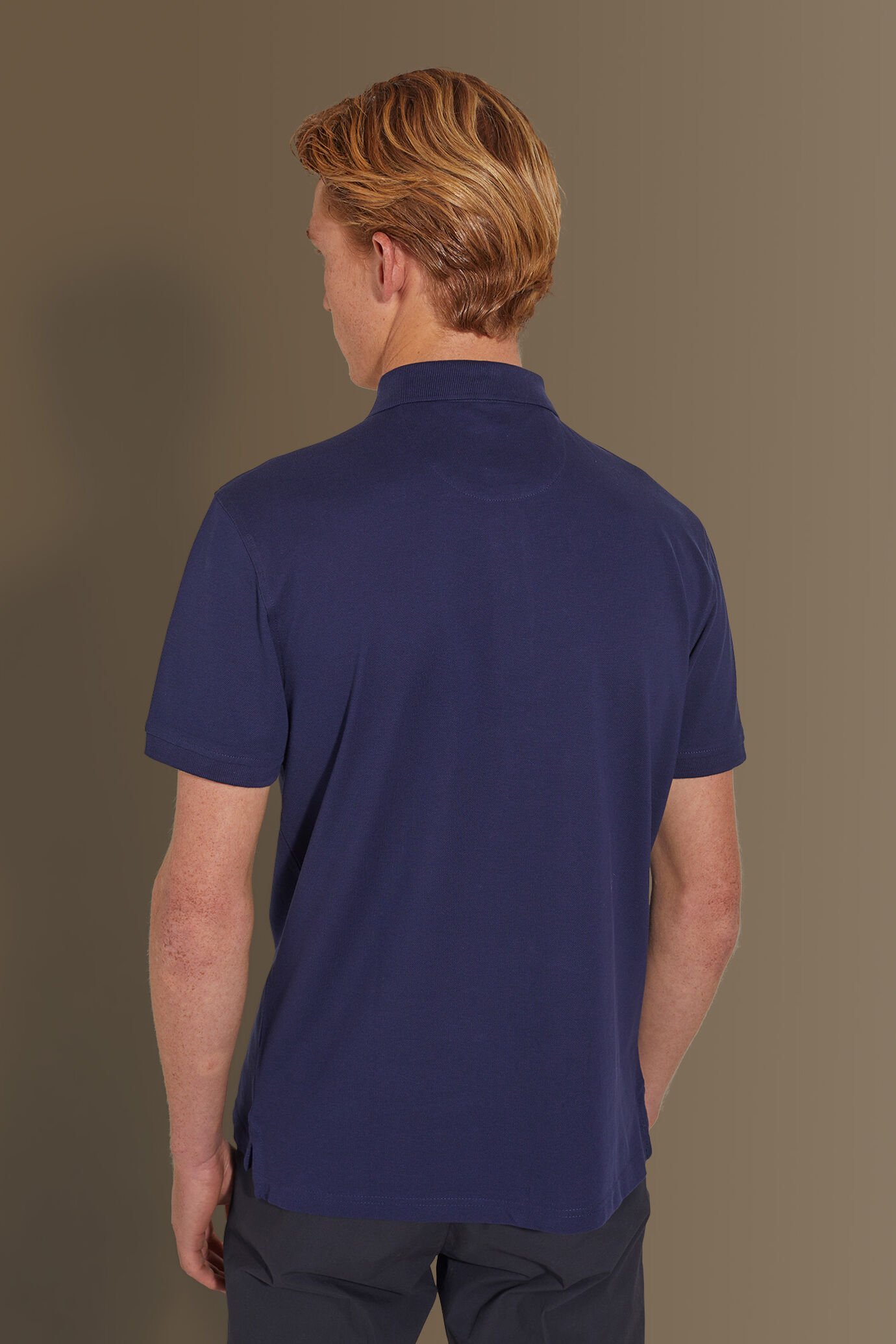 Short sleeves polo 100% cotton piquet solid colour image number 2