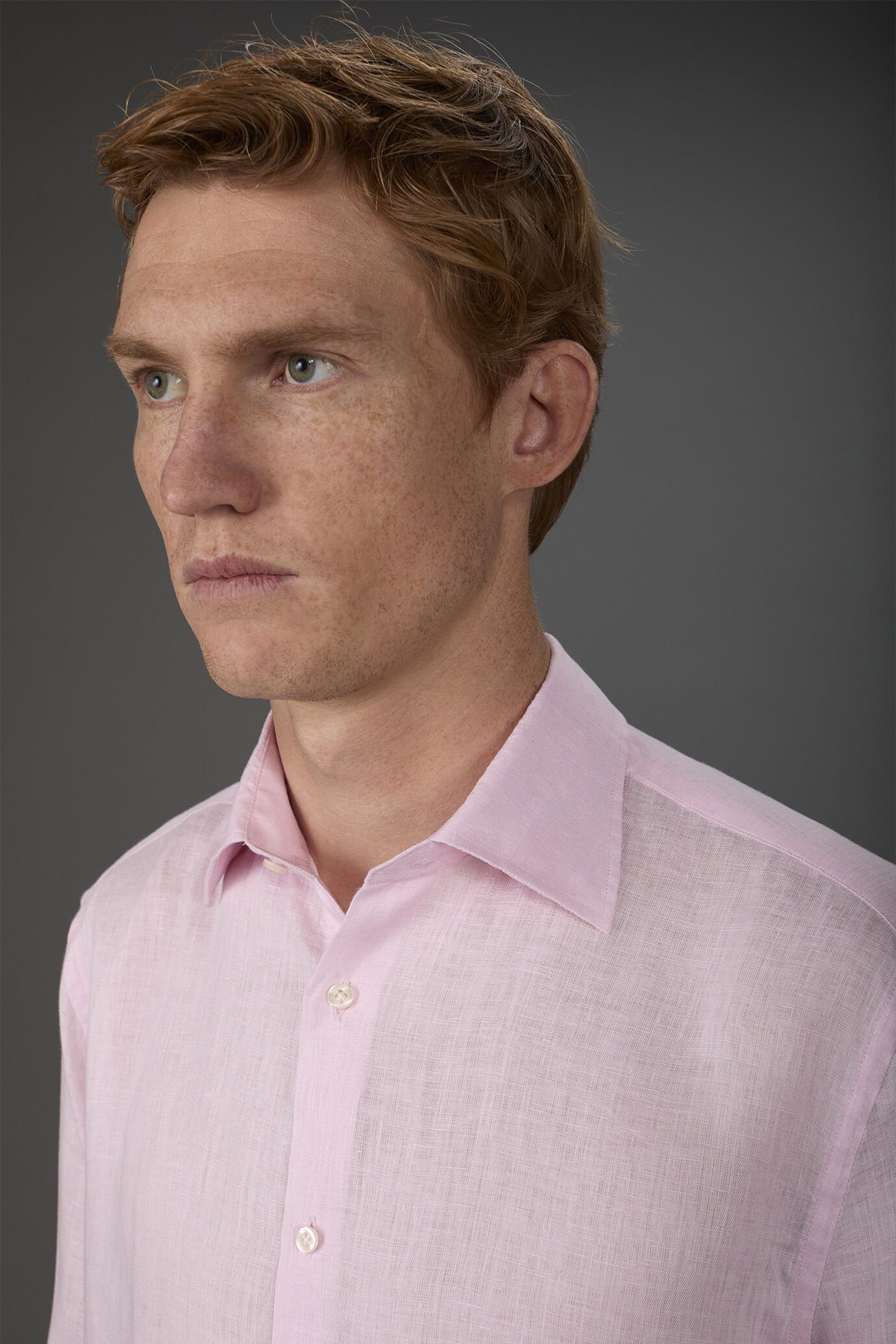 Men's casual shirt with classic collar, 100% linen image number 2
