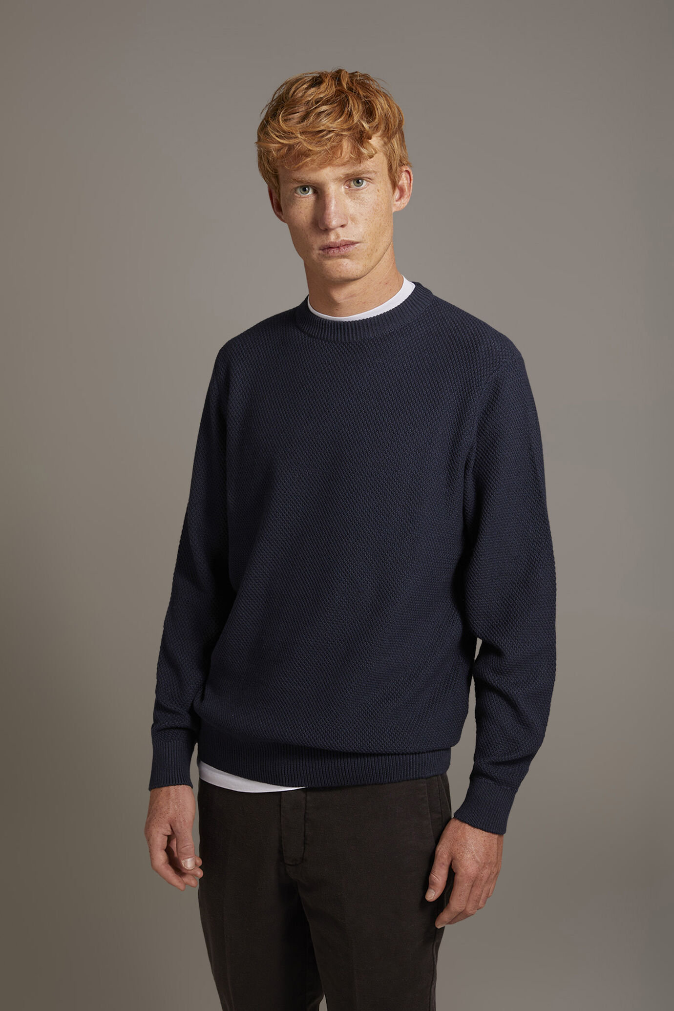 Honeycomb round neck sweater image number 1