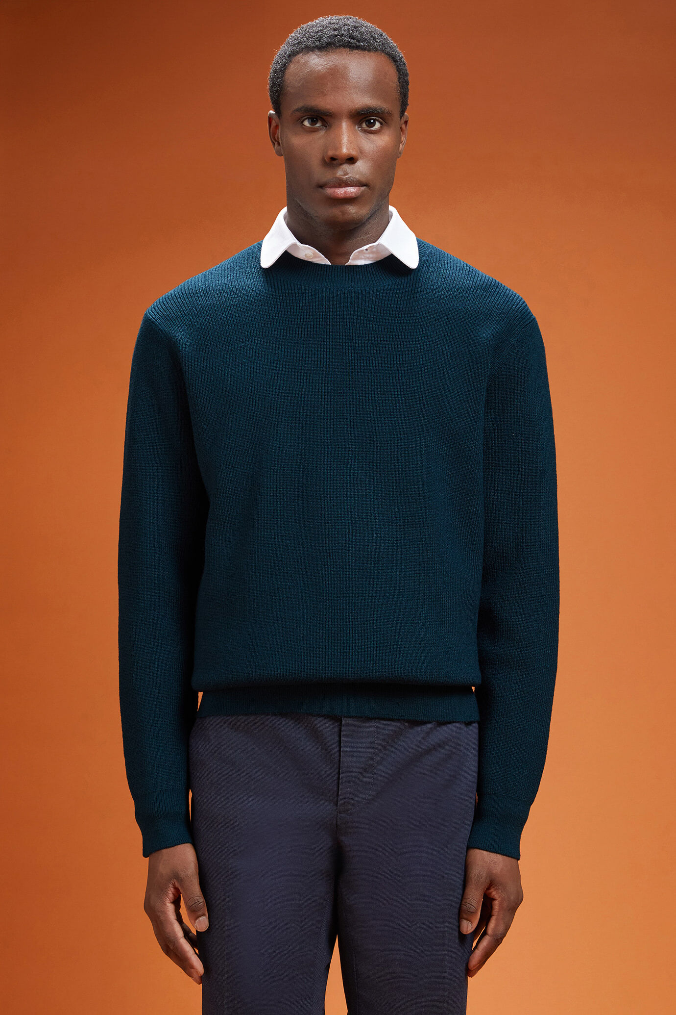 Men's ribbed knit crew neck jumper in a regular fit