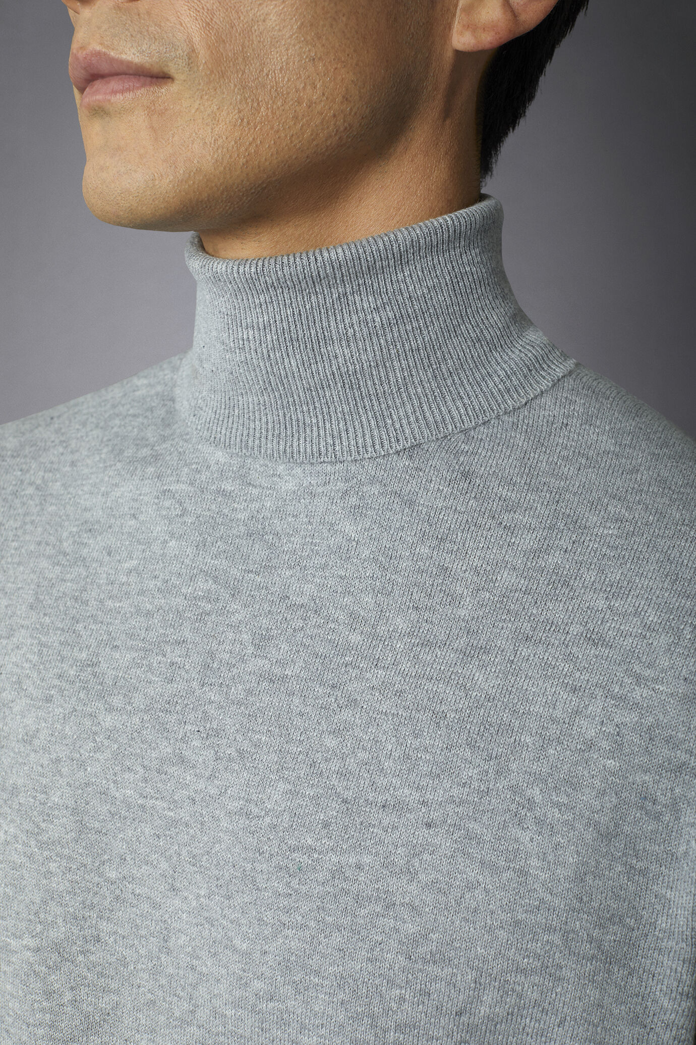 Men's wool and cotton turtleneck sweater image number 2