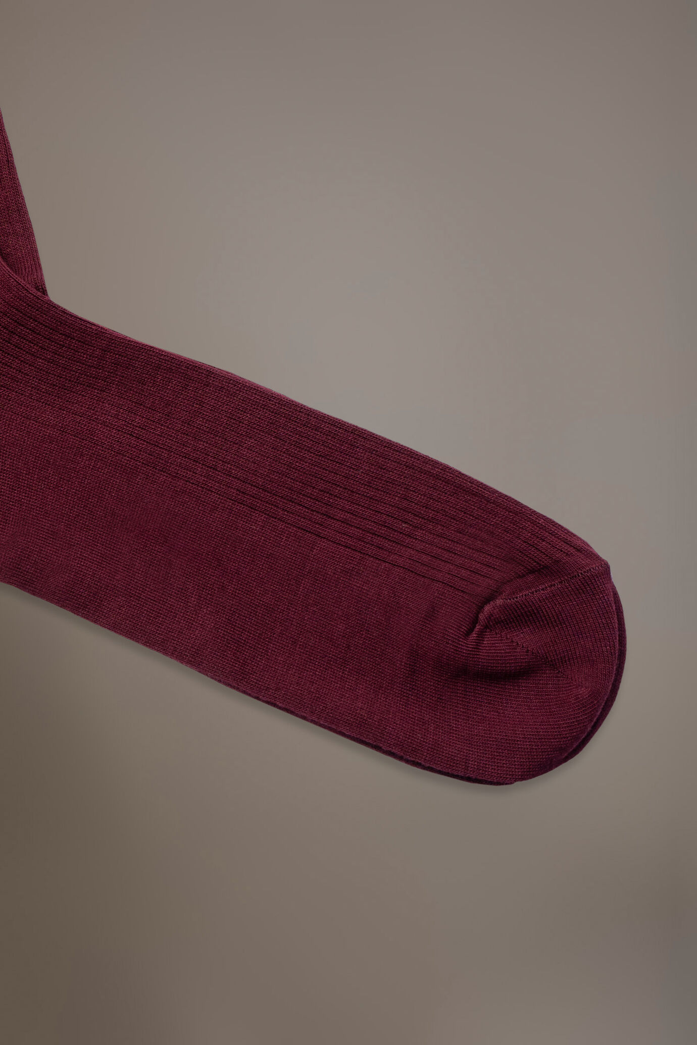 Chaussettes longues en maille côtelée Made in Italy image number 1