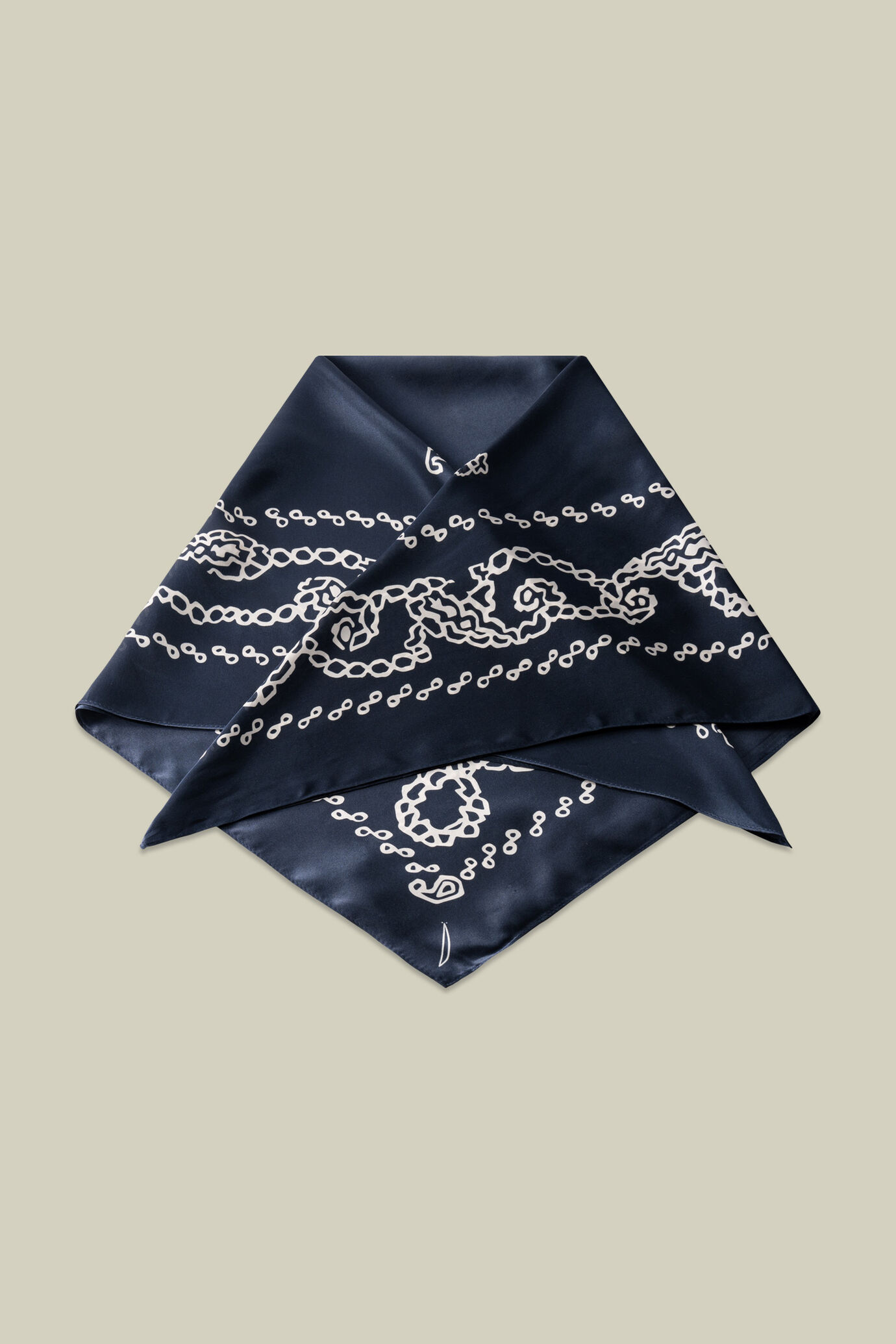 Foulard en soie pour femme avec motif cachemire